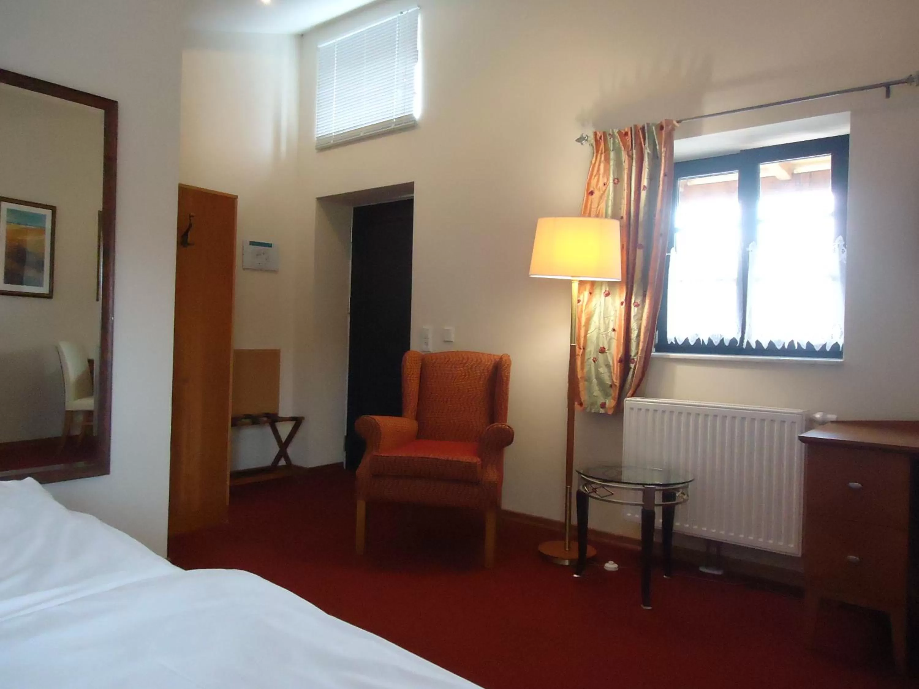 Day, Bed in Hotel und Restaurant Haus Sajons