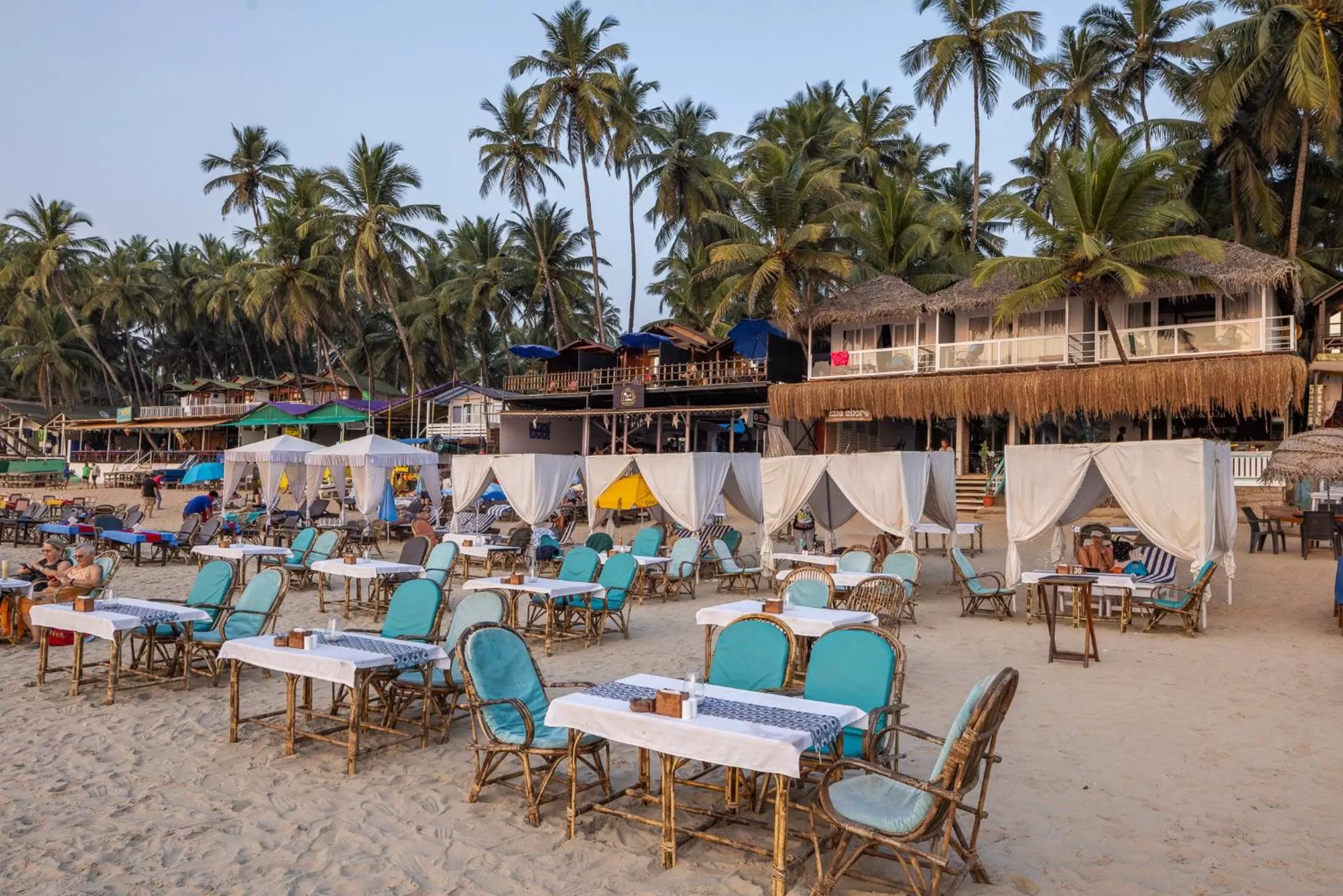 Restaurant/places to eat, Beach in The Shore beach resort