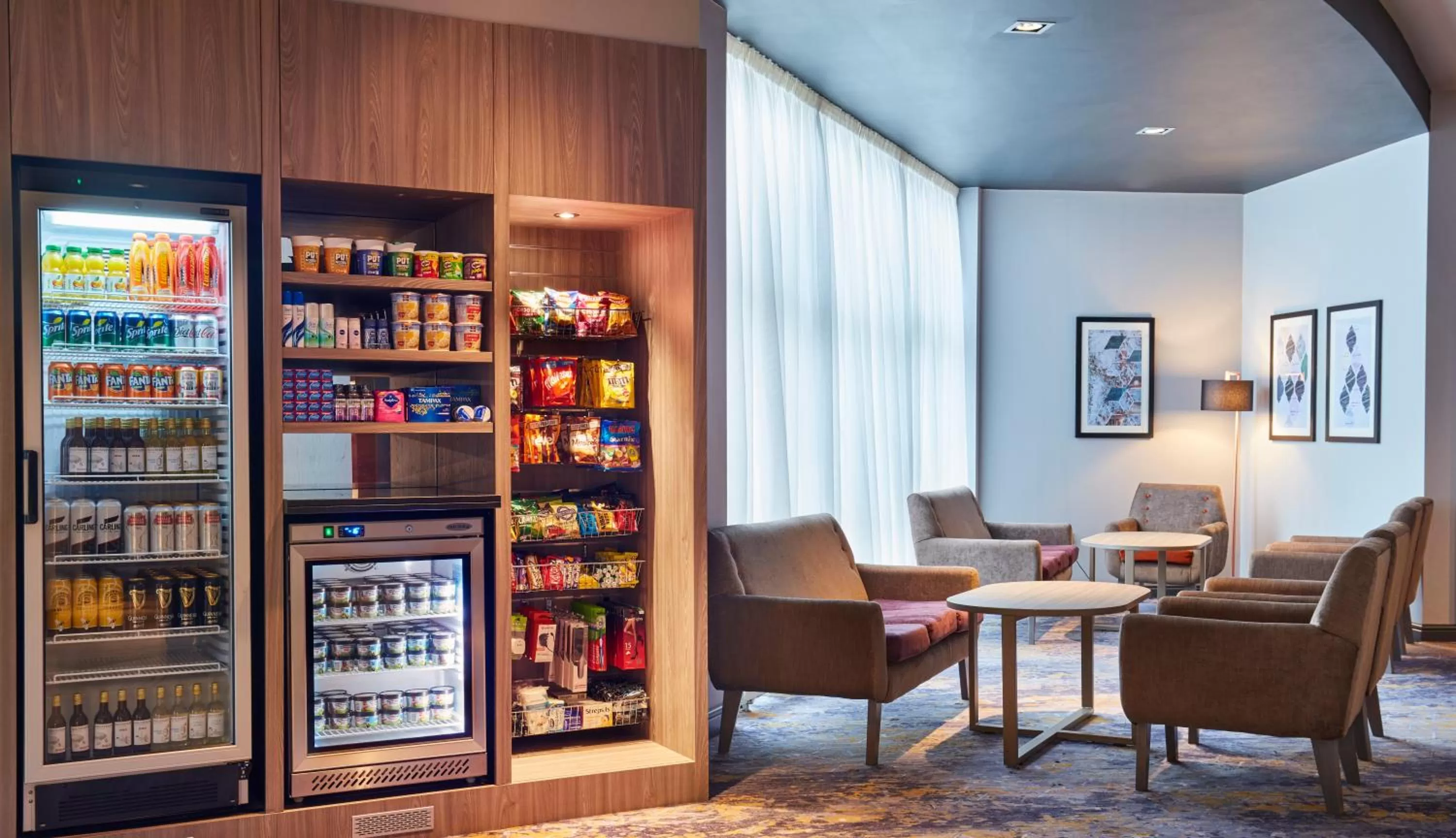 Lobby or reception in Leonardo Hotel Nottingham