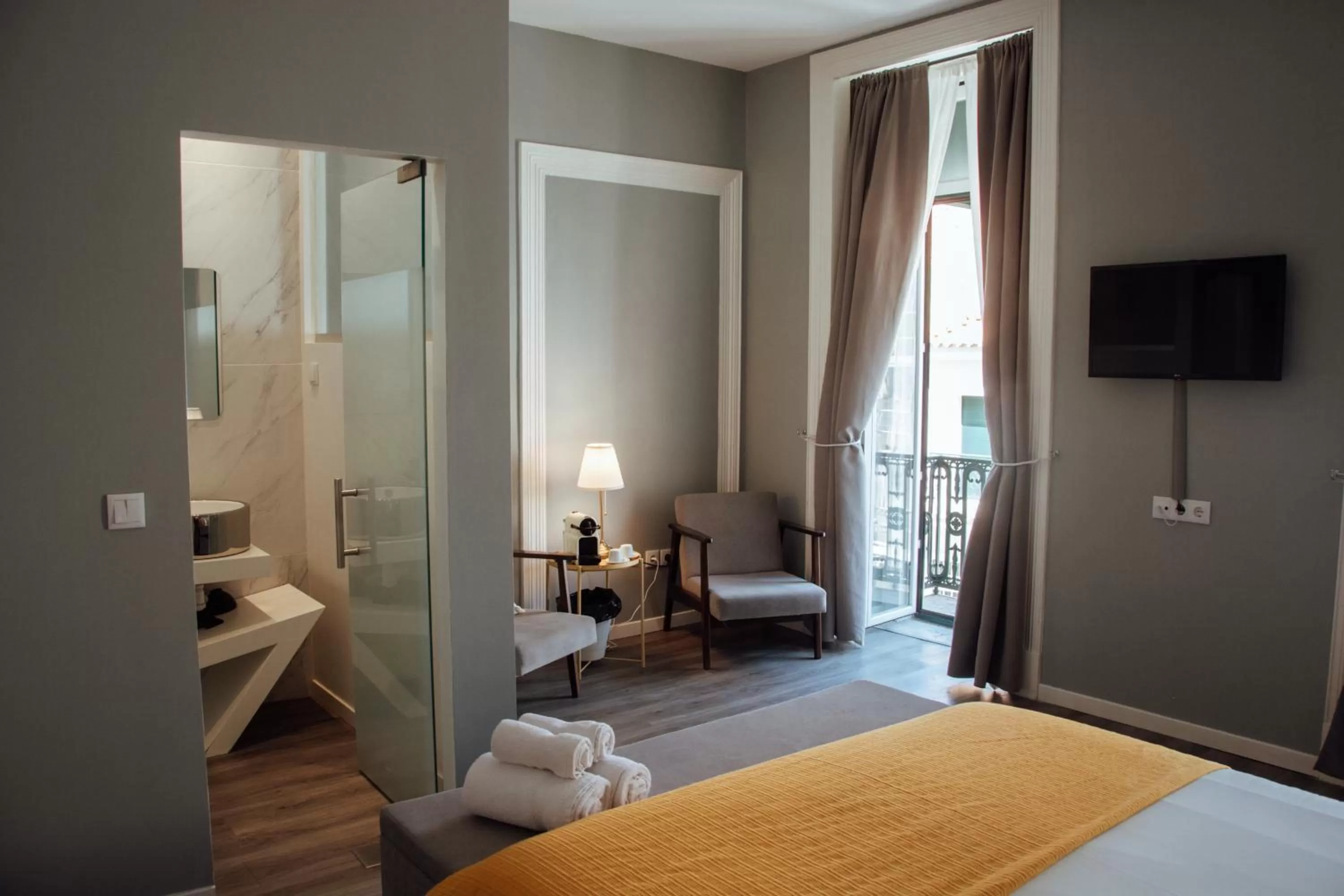 Bed in The Hygge Lisbon Suites - Estrela