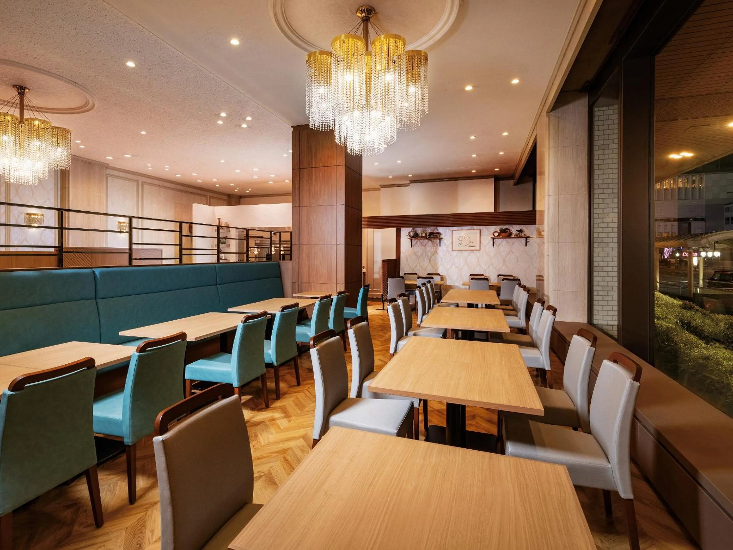 Restaurant/places to eat in Hotel New Hankyu Kyoto