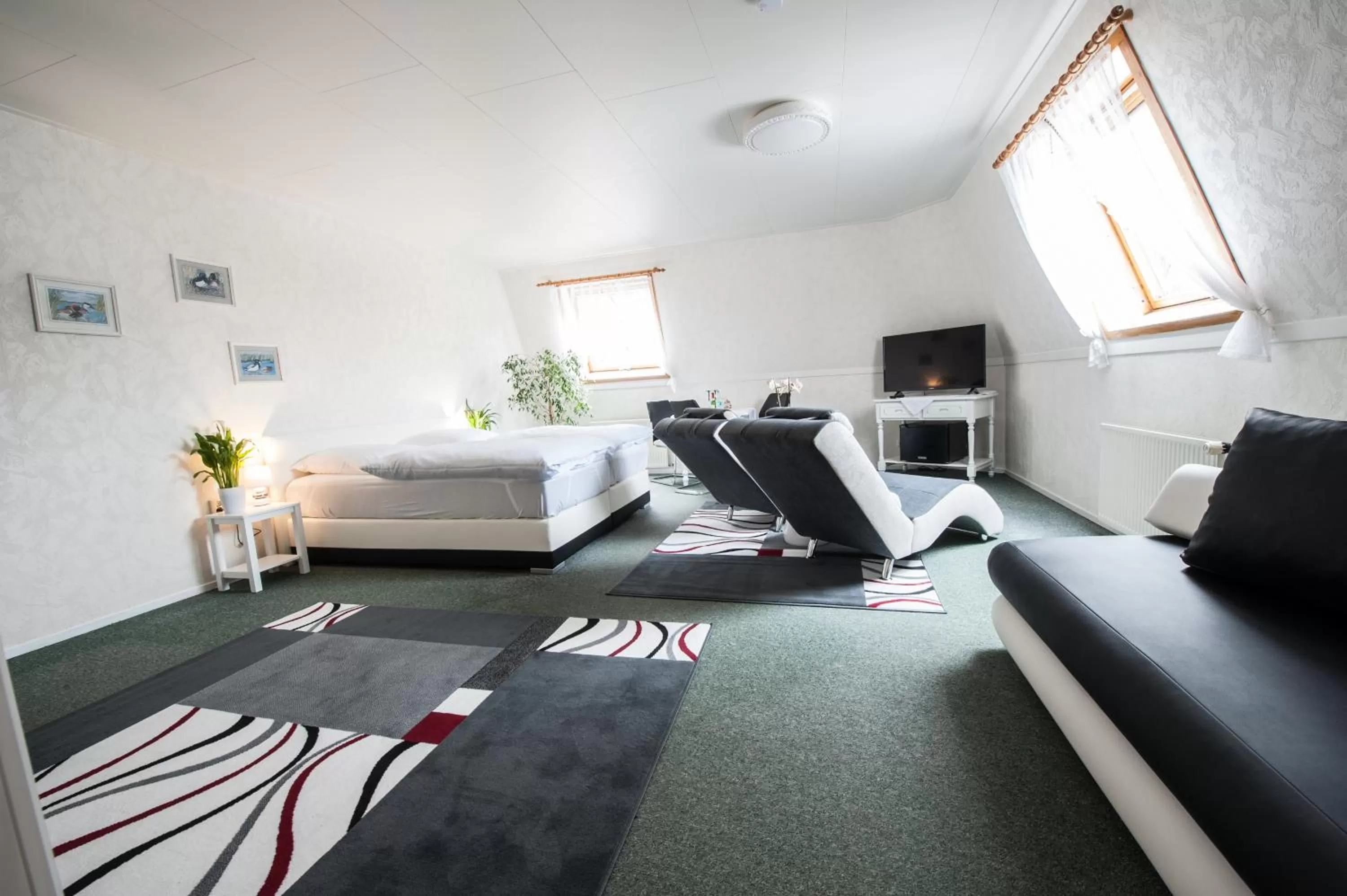 Photo of the whole room, Bed in Hotel Forsthaus Sellin