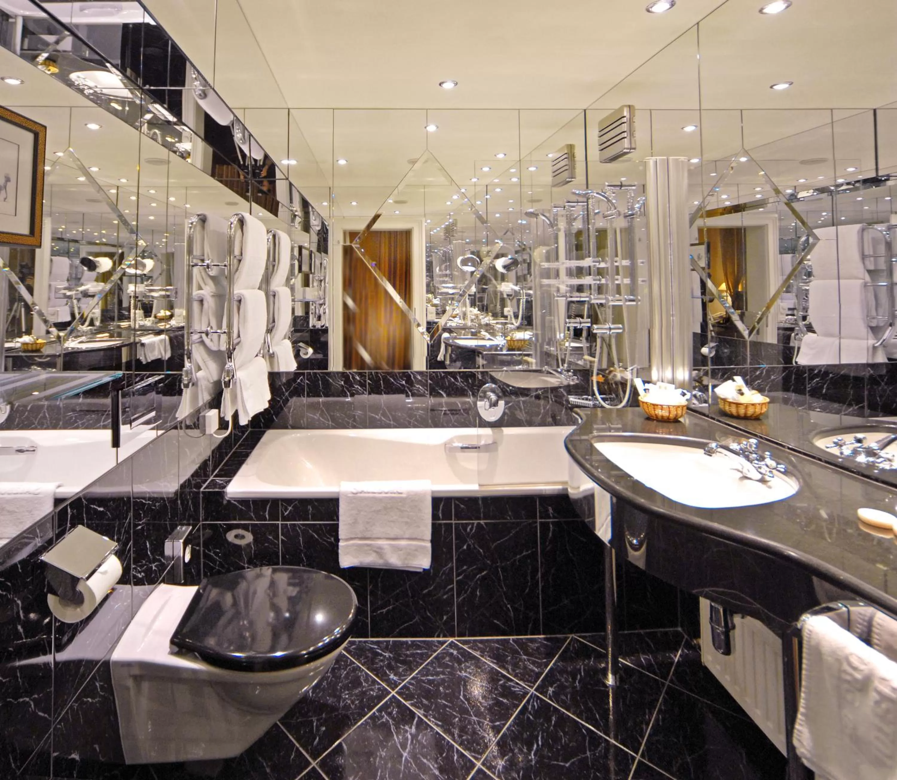 Bathroom in Hotel Bristol Salzburg