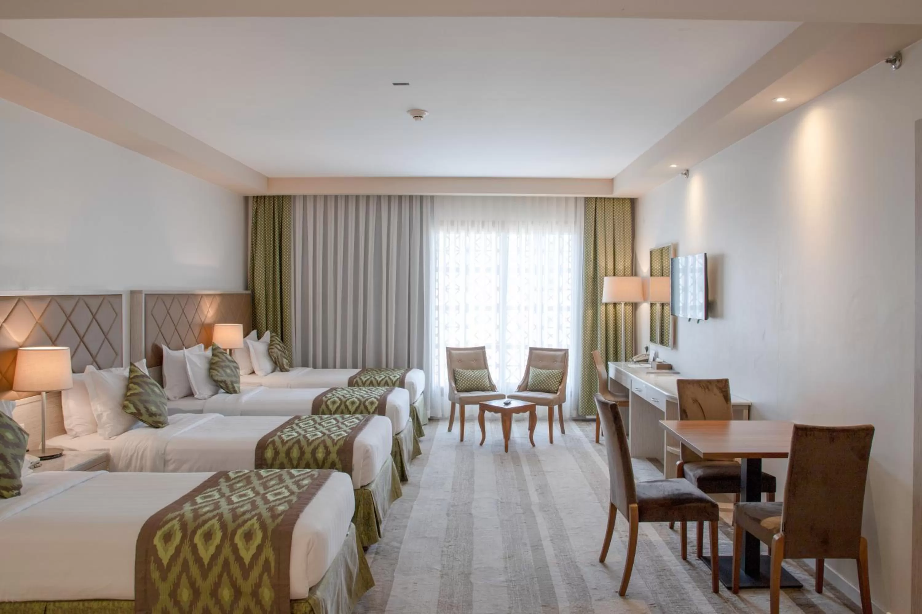 Photo of the whole room, Bed in Le Bosphorus Al Madinah