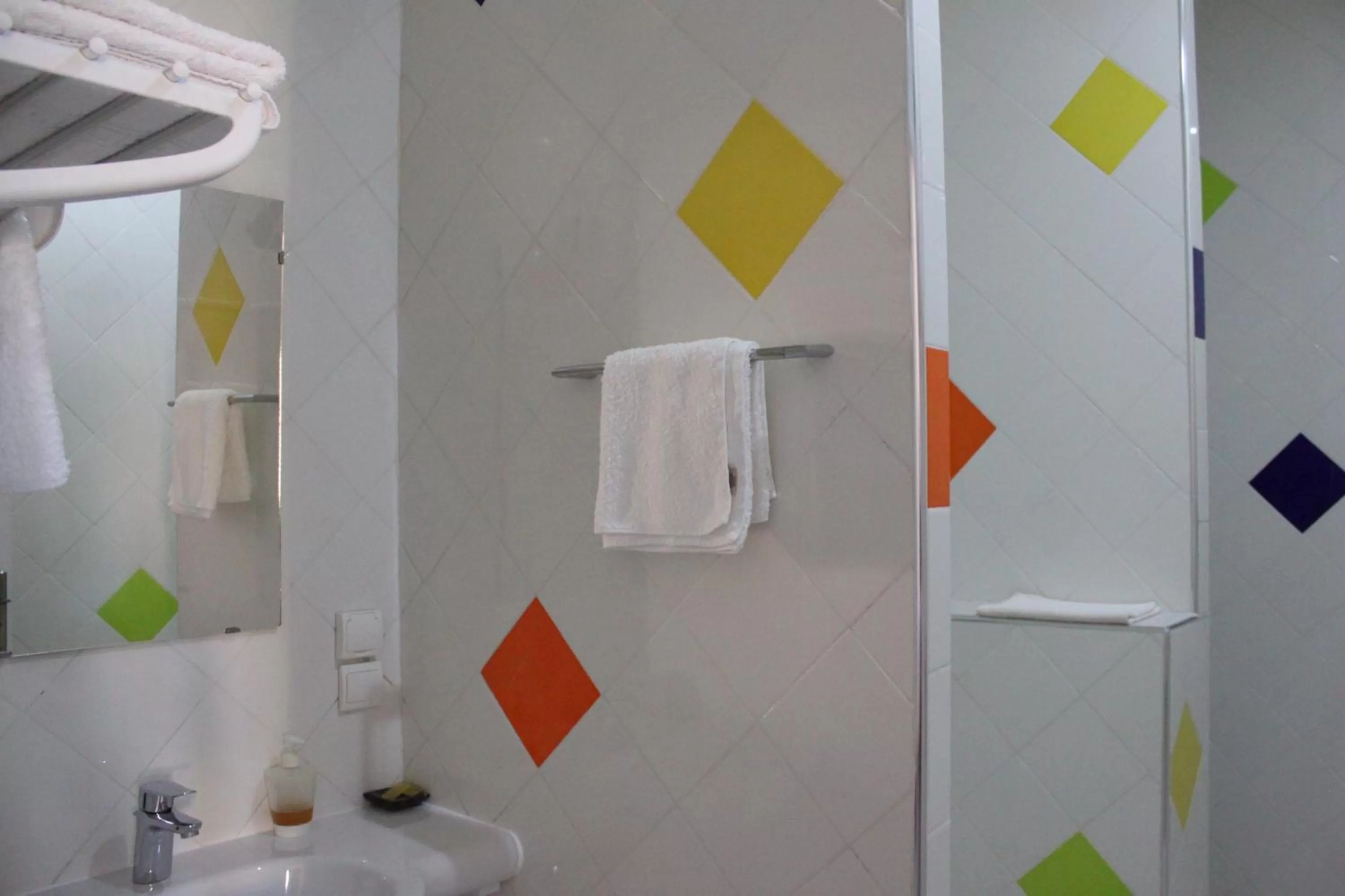 Bathroom in Auberge Tinit