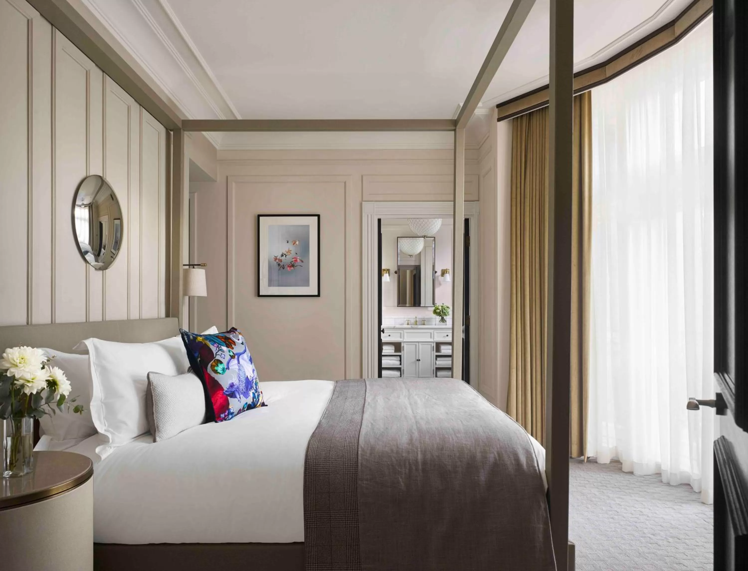 1 King Bed 1 Bedroom Suite in Kimpton - Fitzroy London, an IHG Hotel