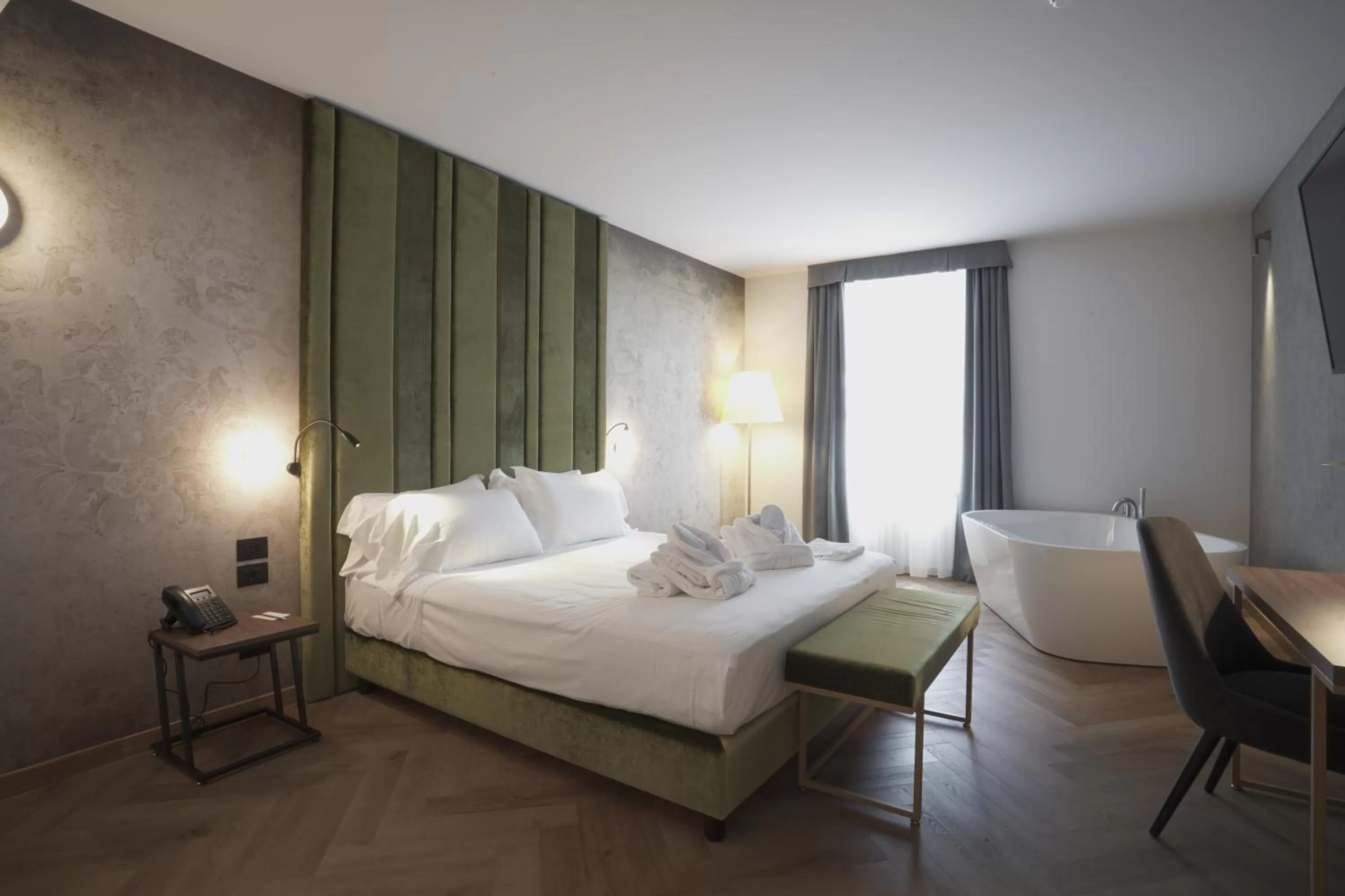 Bedroom, Bed in Palazzo Santo Spirito