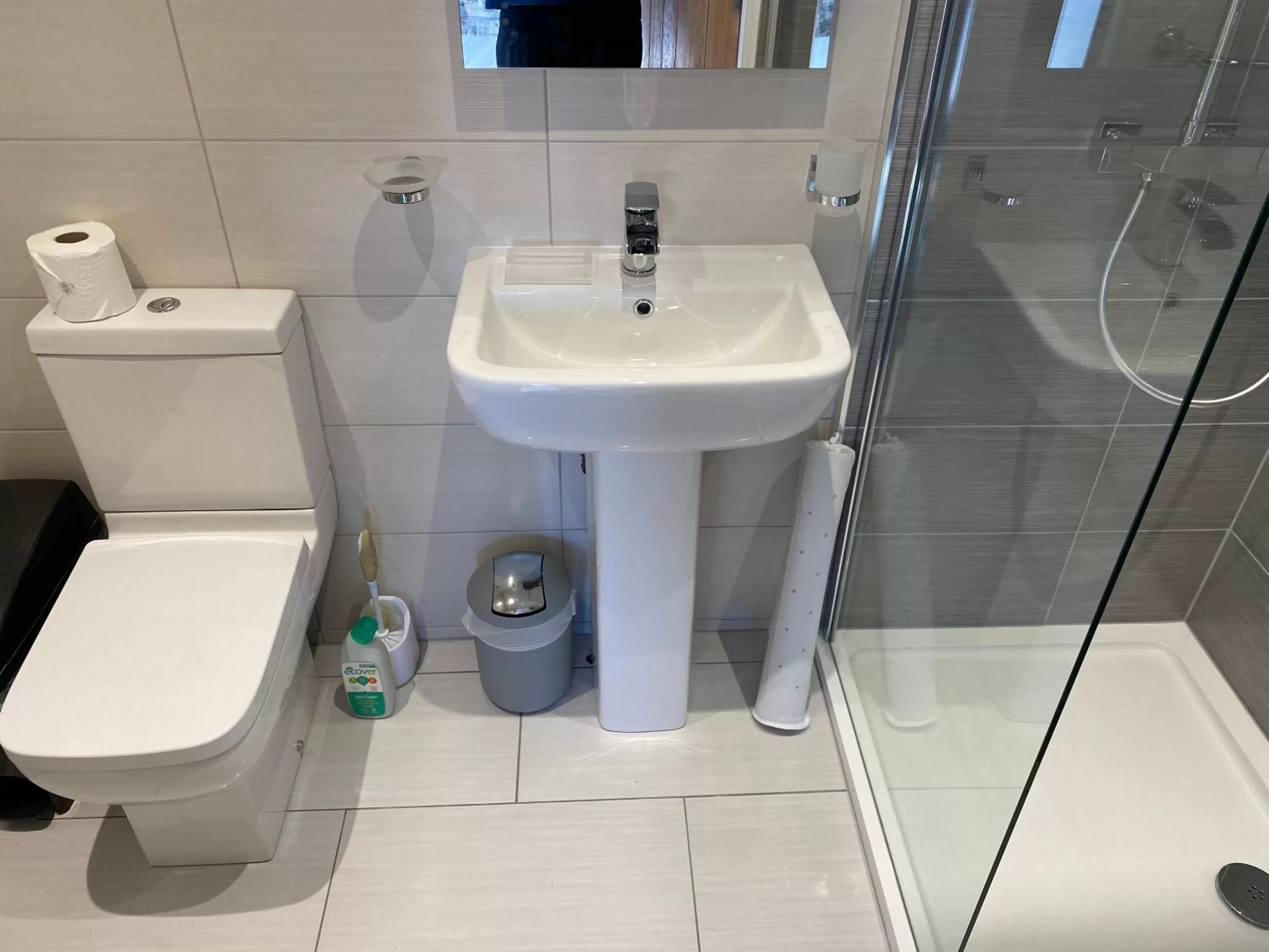 Bathroom in Buile Hill Holiday Flats