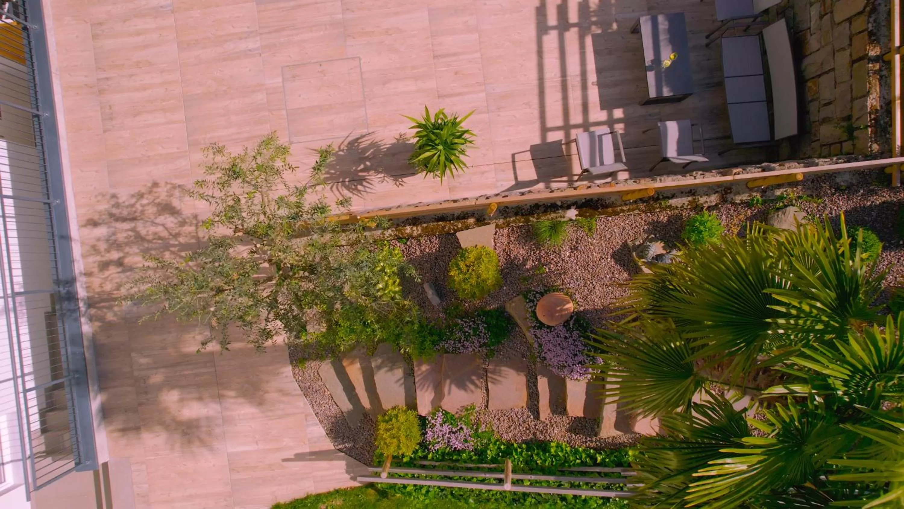 Swimming pool in Residence Garni Hotel Vineus