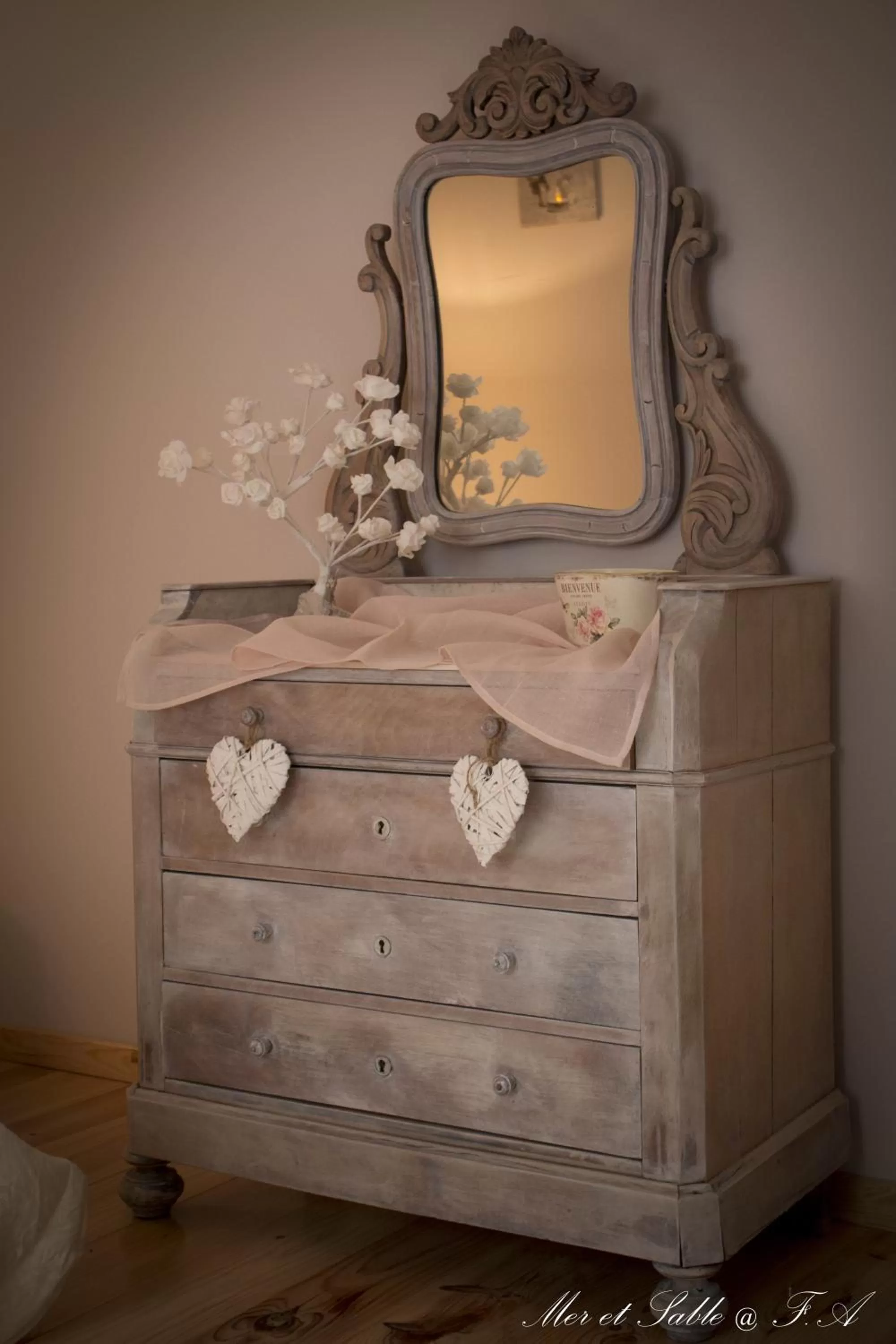 Bedroom in Mer et Sable B&B