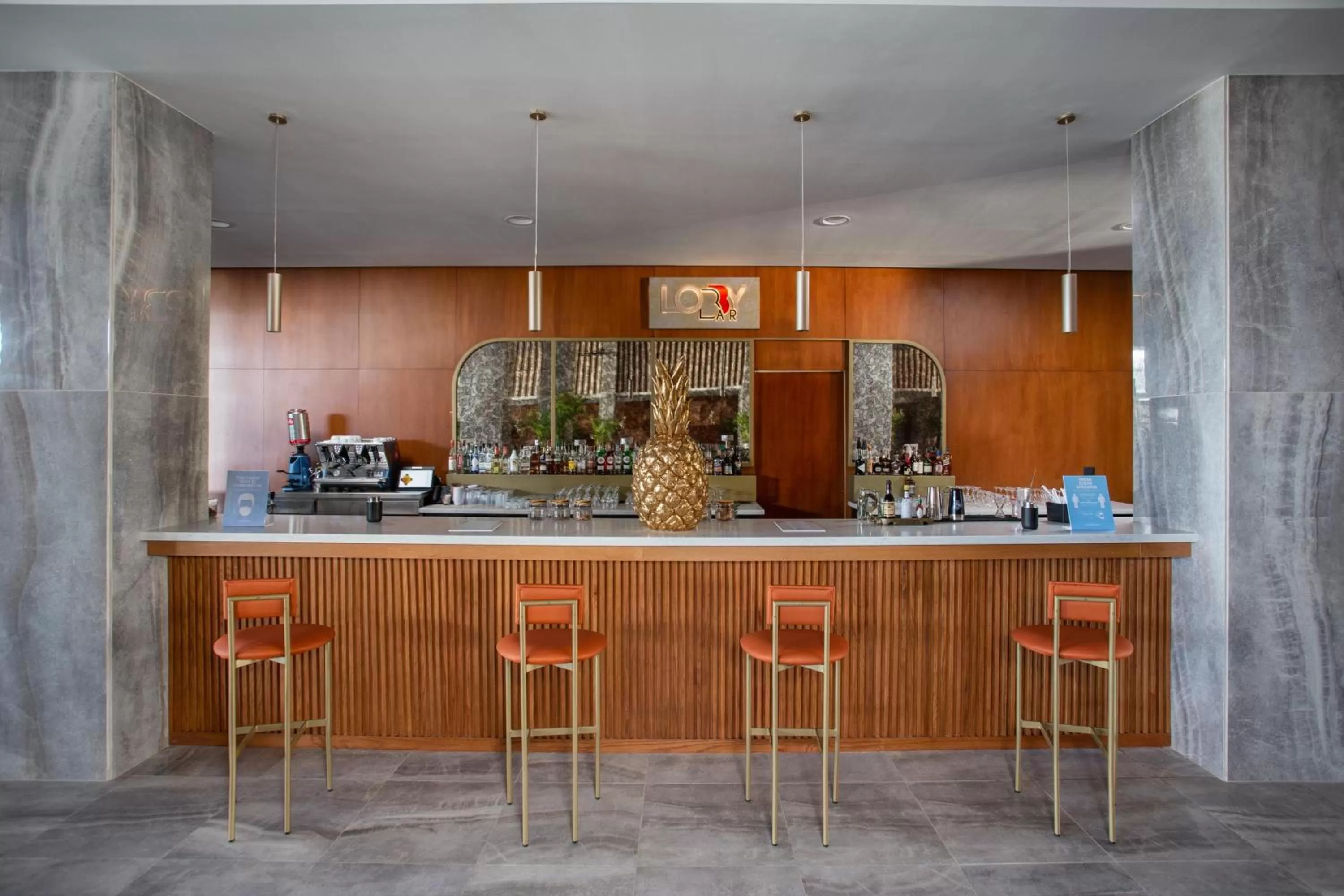 Lounge or bar in Serenade Punta Cana Beach & Spa Resort