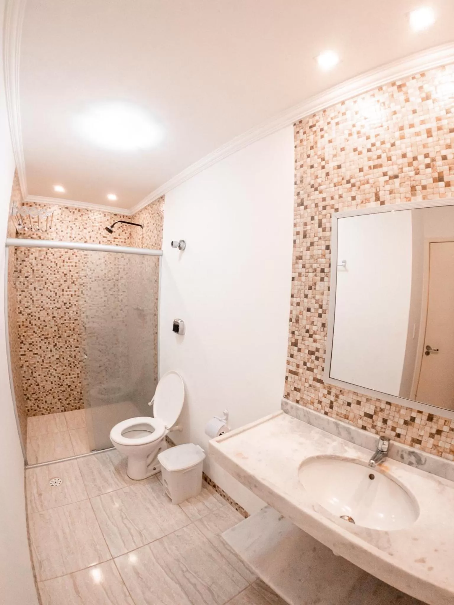 Bathroom in Flat Apart Hotel Marinas Tamandaré