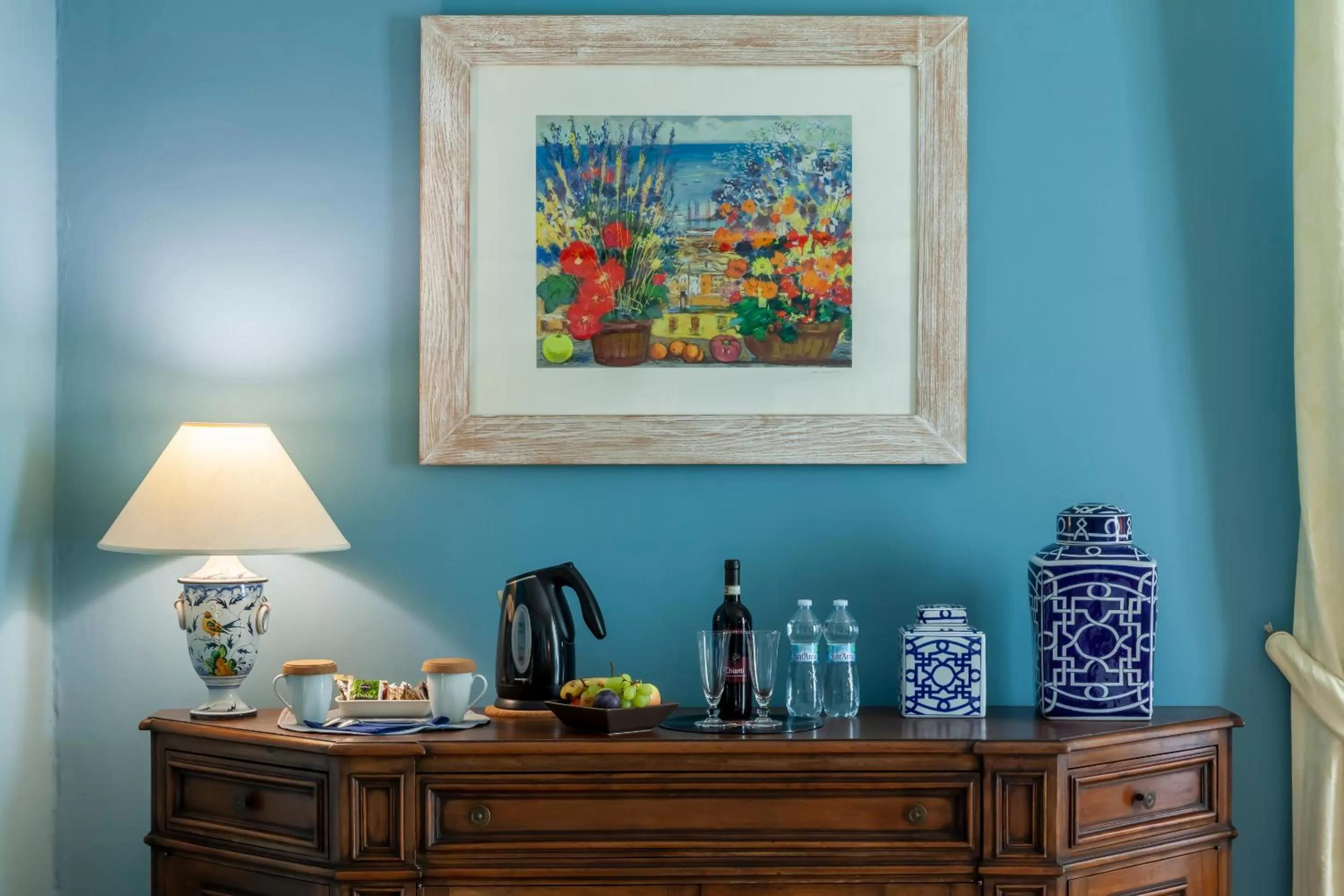 Coffee/tea facilities in Opera Boutique B&B