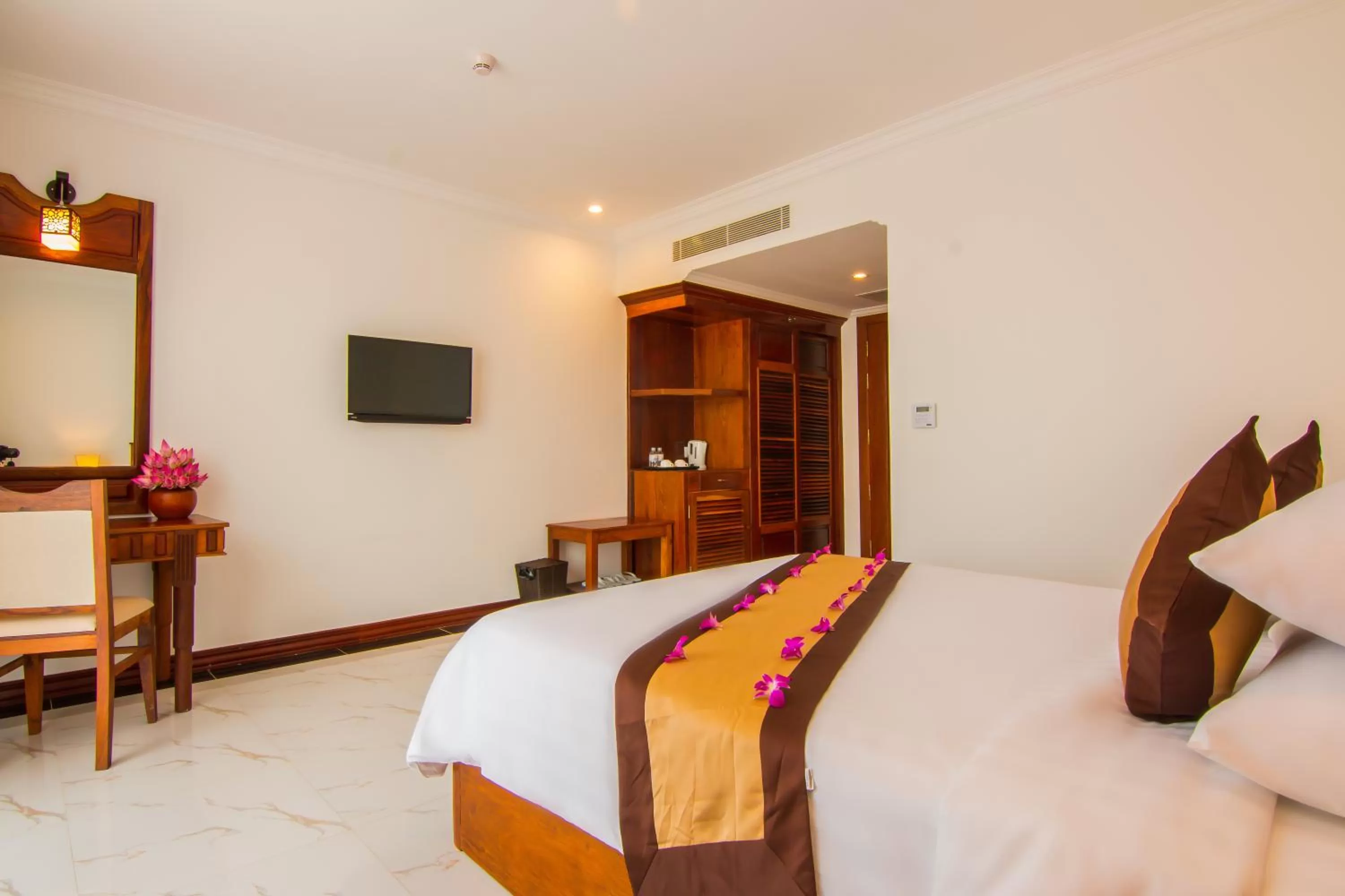 Bed in Glorious Hotel