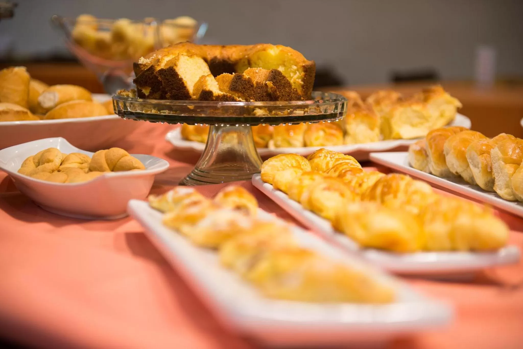 Buffet breakfast in Hotel Metropolitano