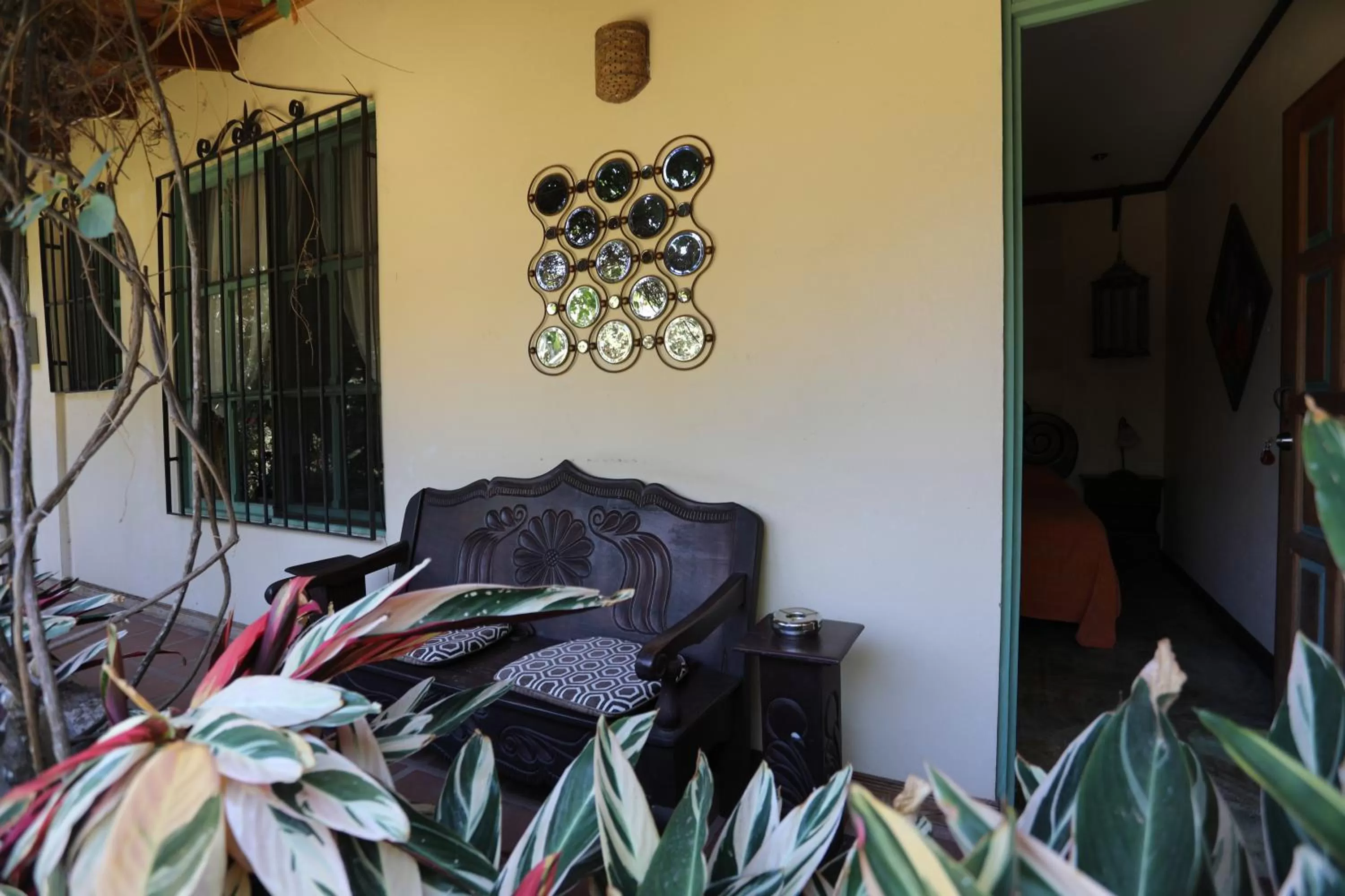 Facade/entrance in Tierra Magica B&B and Art Studio