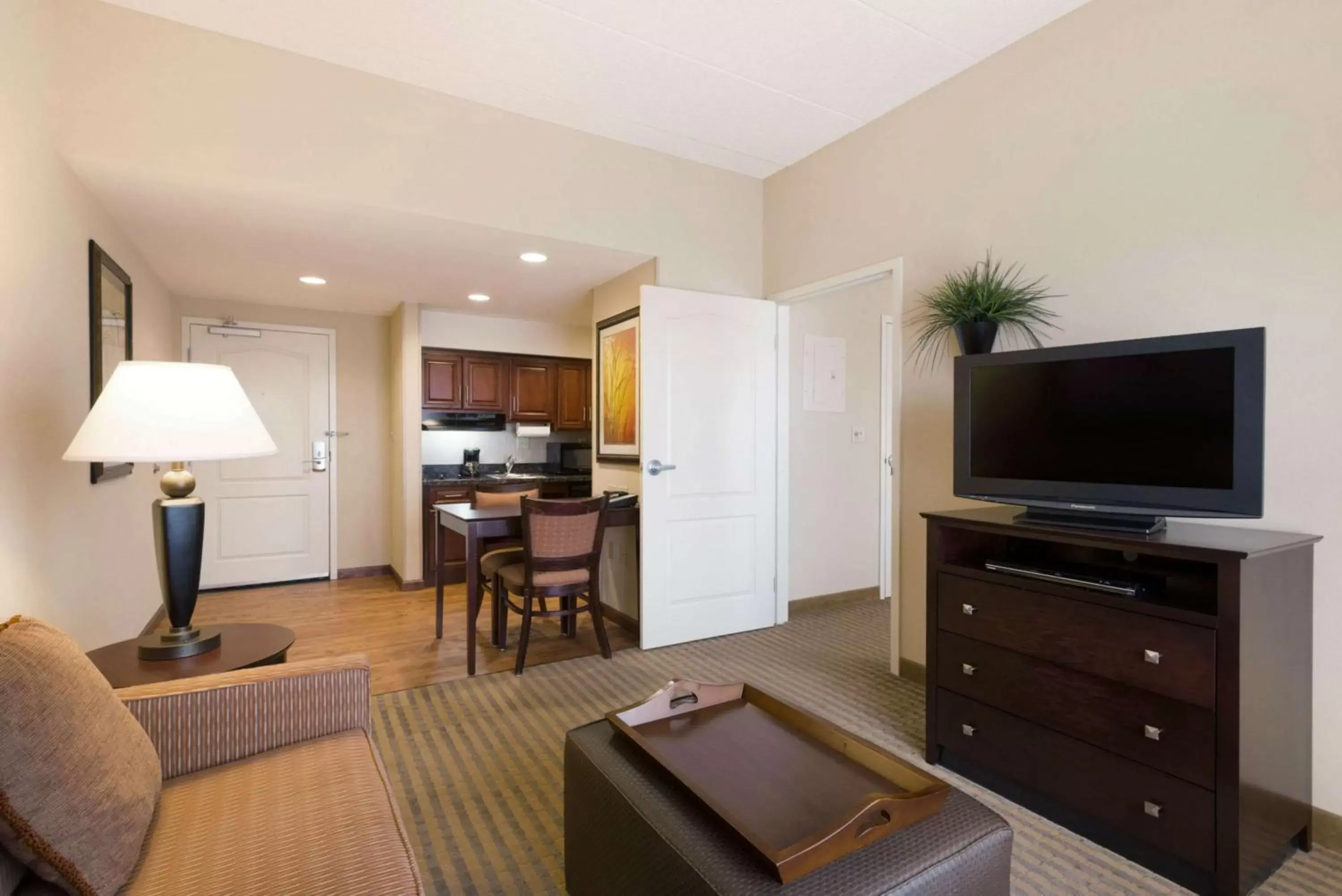 King Suite - Disability Access in Homewood Suites by Hilton Minneapolis - Saint Louis Park at West End King Suite - Disability Access in Homewood Suites by Hilton Minneapolis - Saint Louis Park at West End