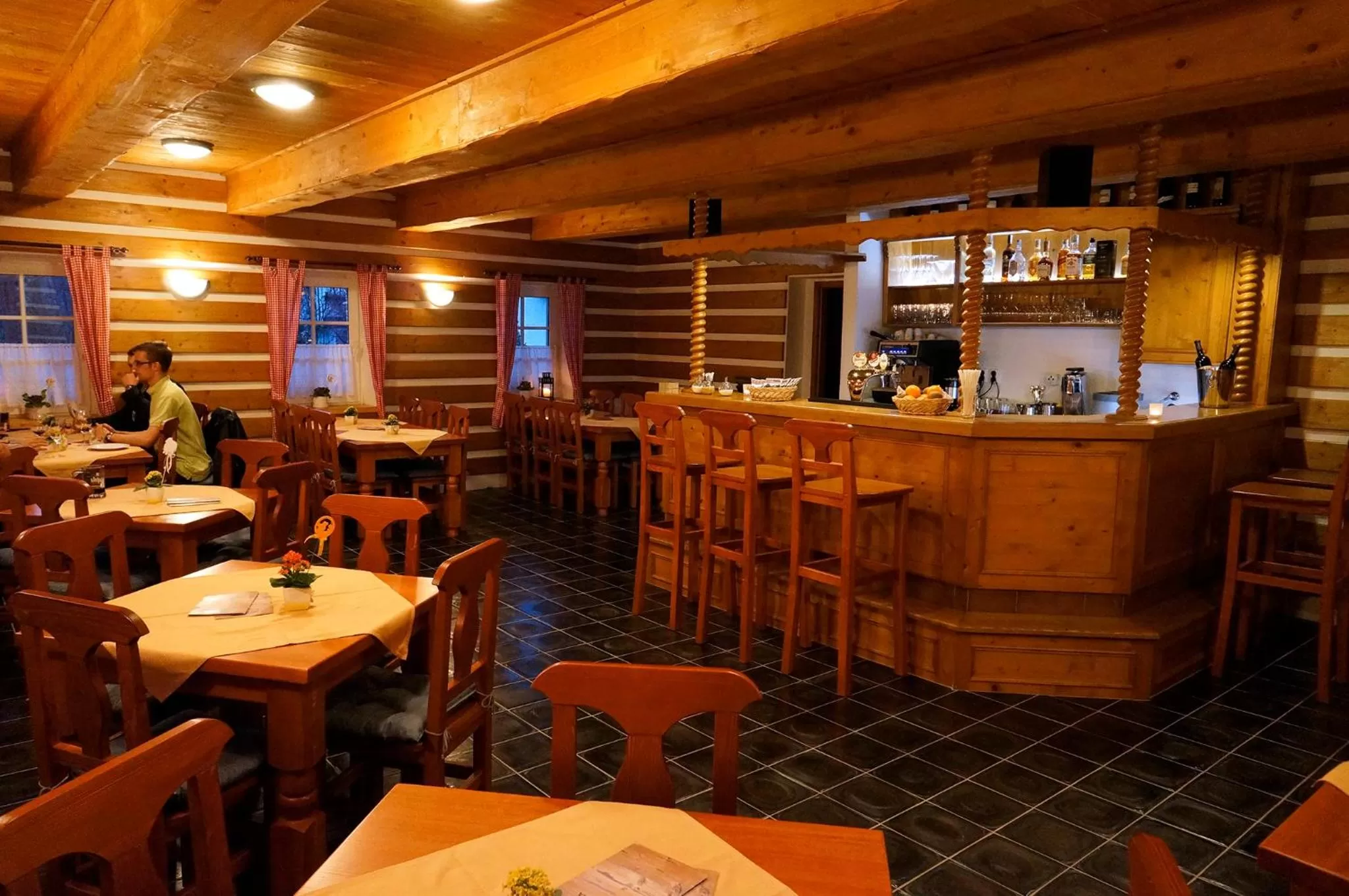 Restaurant/places to eat in Penzion Čistá