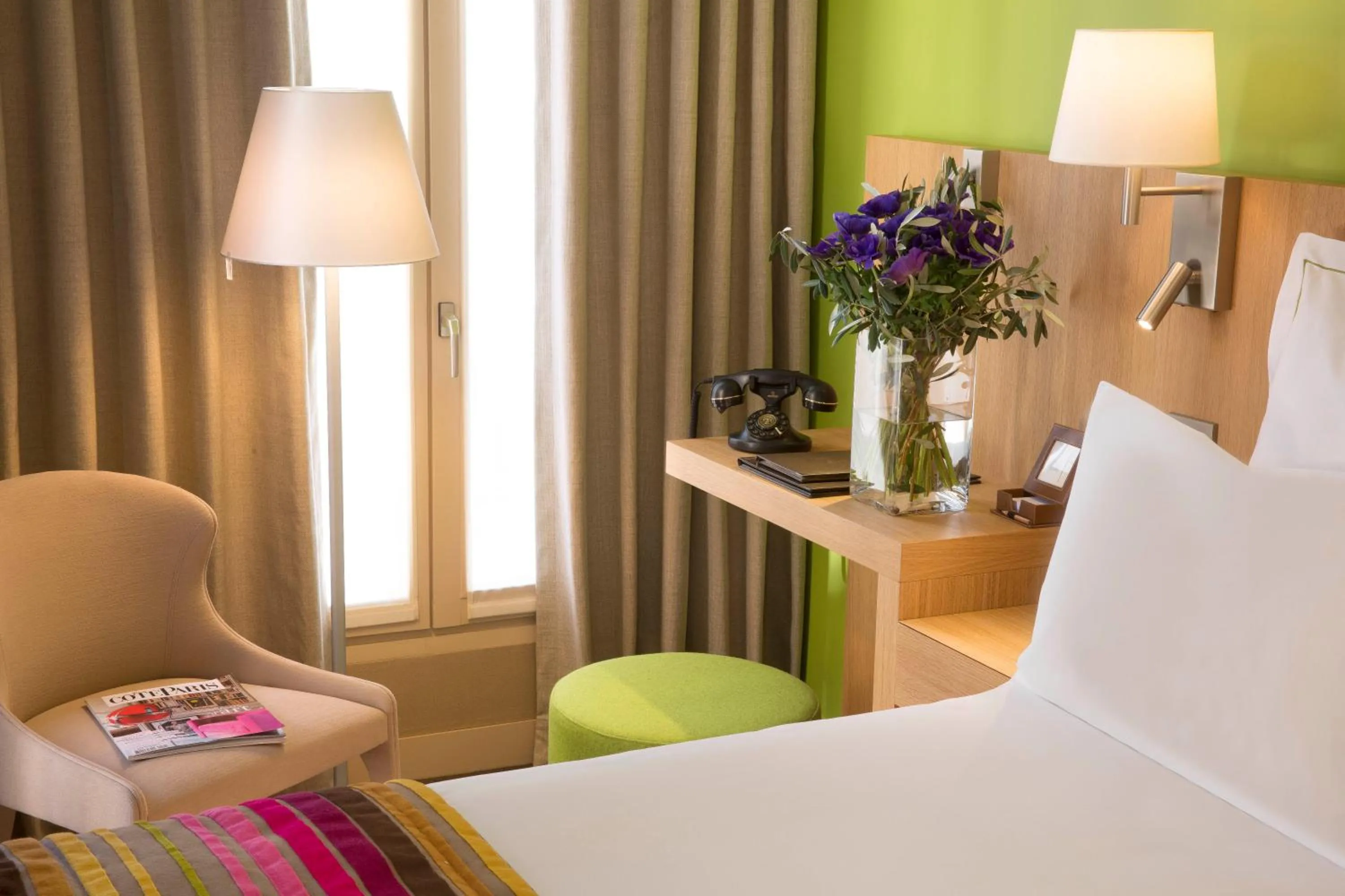 Bedroom, Bed in Hôtel Cordelia Opéra-Madeleine