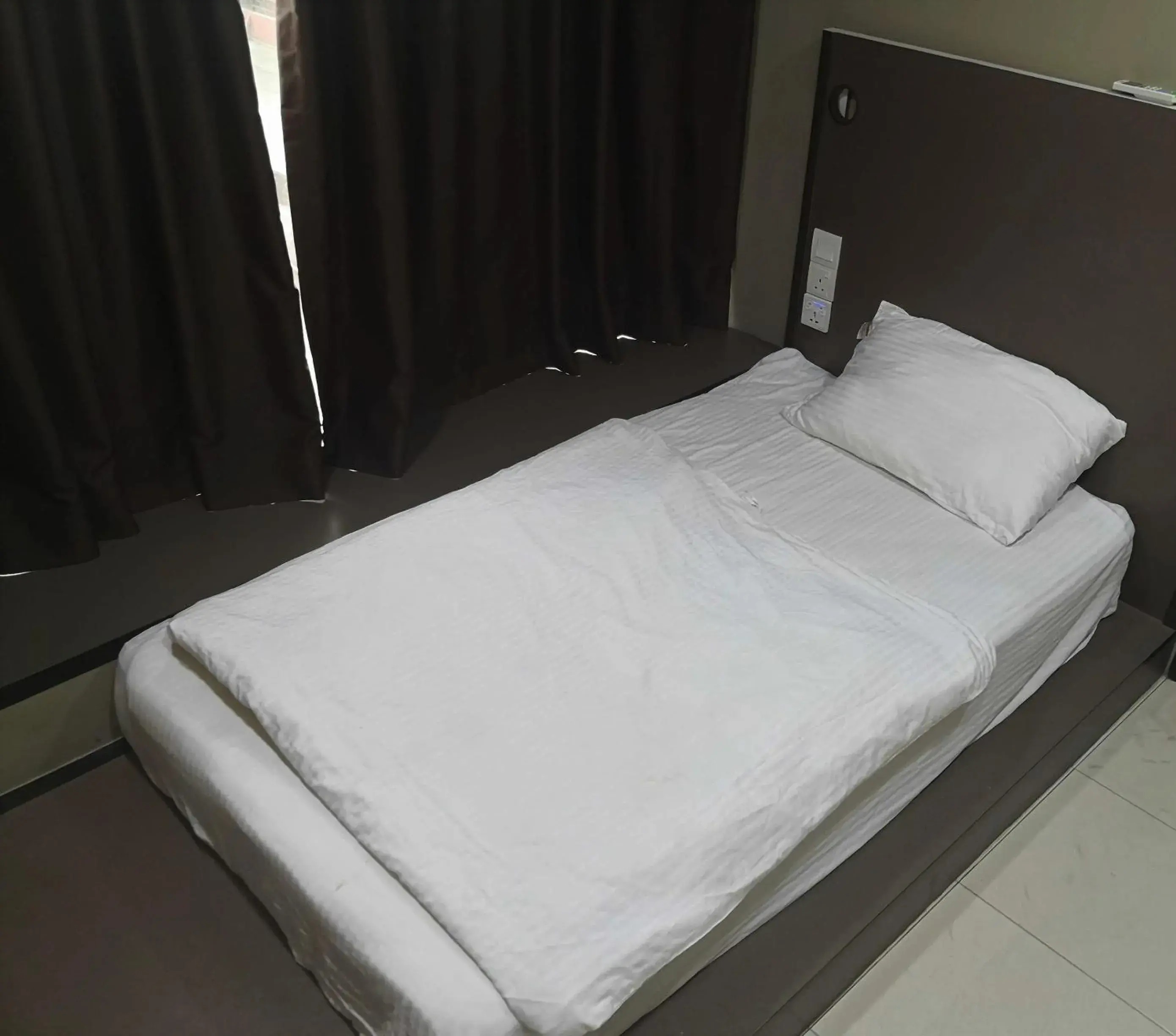 Superior Single Room in Tropika Garden Hotel Kulai Superior Single Room in Tropika Garden Hotel Kulai