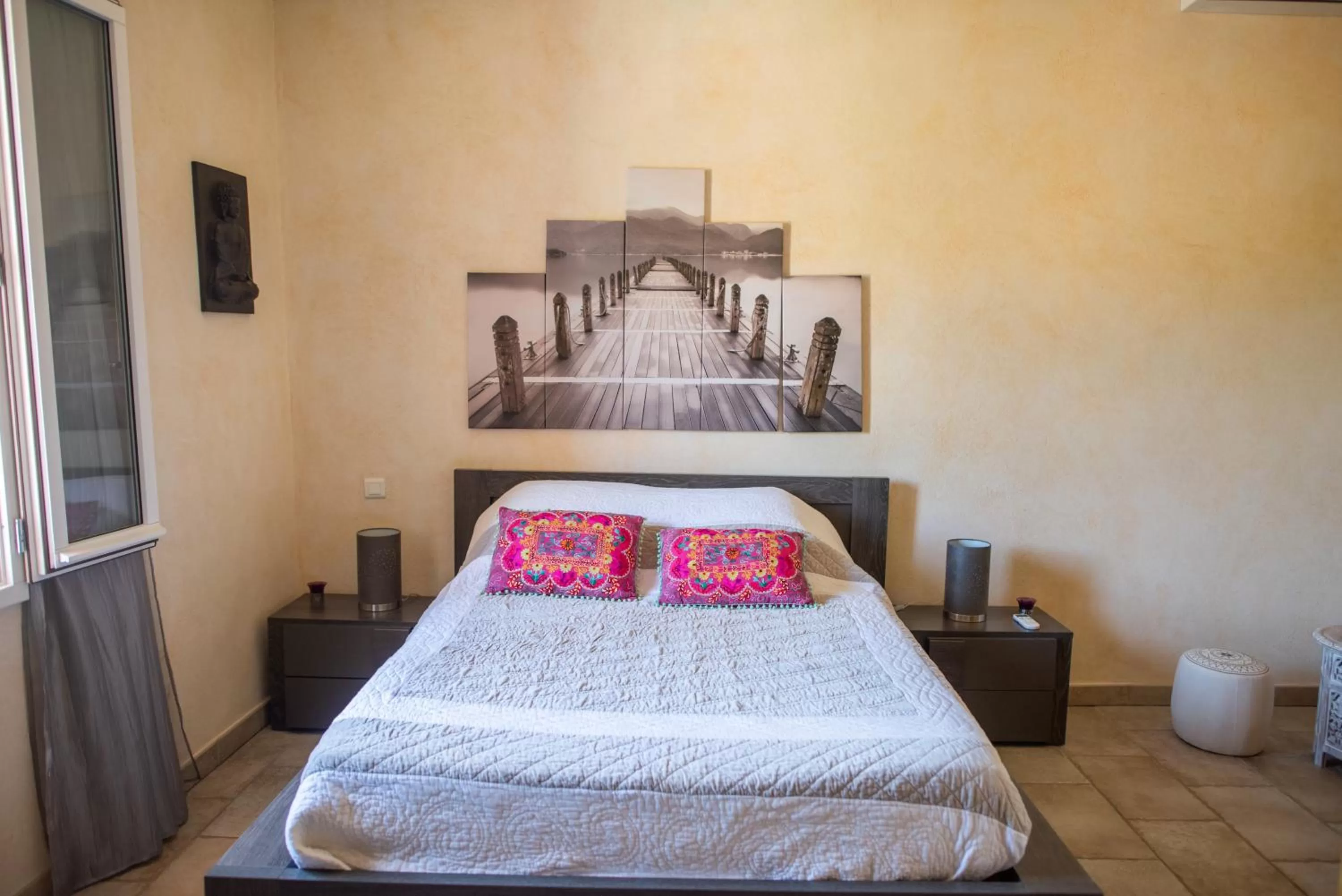 Photo of the whole room, Bed in Chateau de Sainte Croix