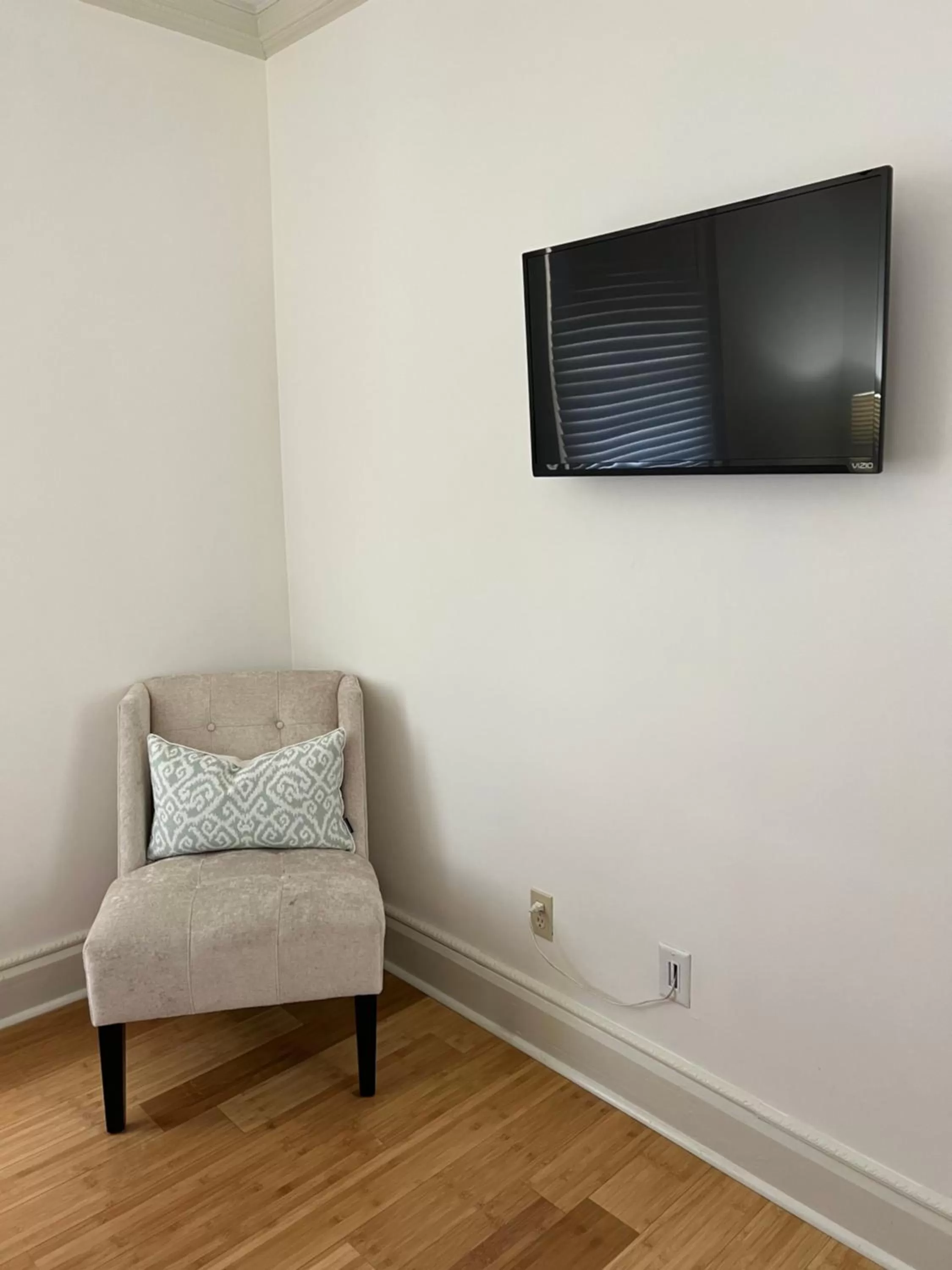 TV and multimedia in Elaine's Cape May Boutique Hotel