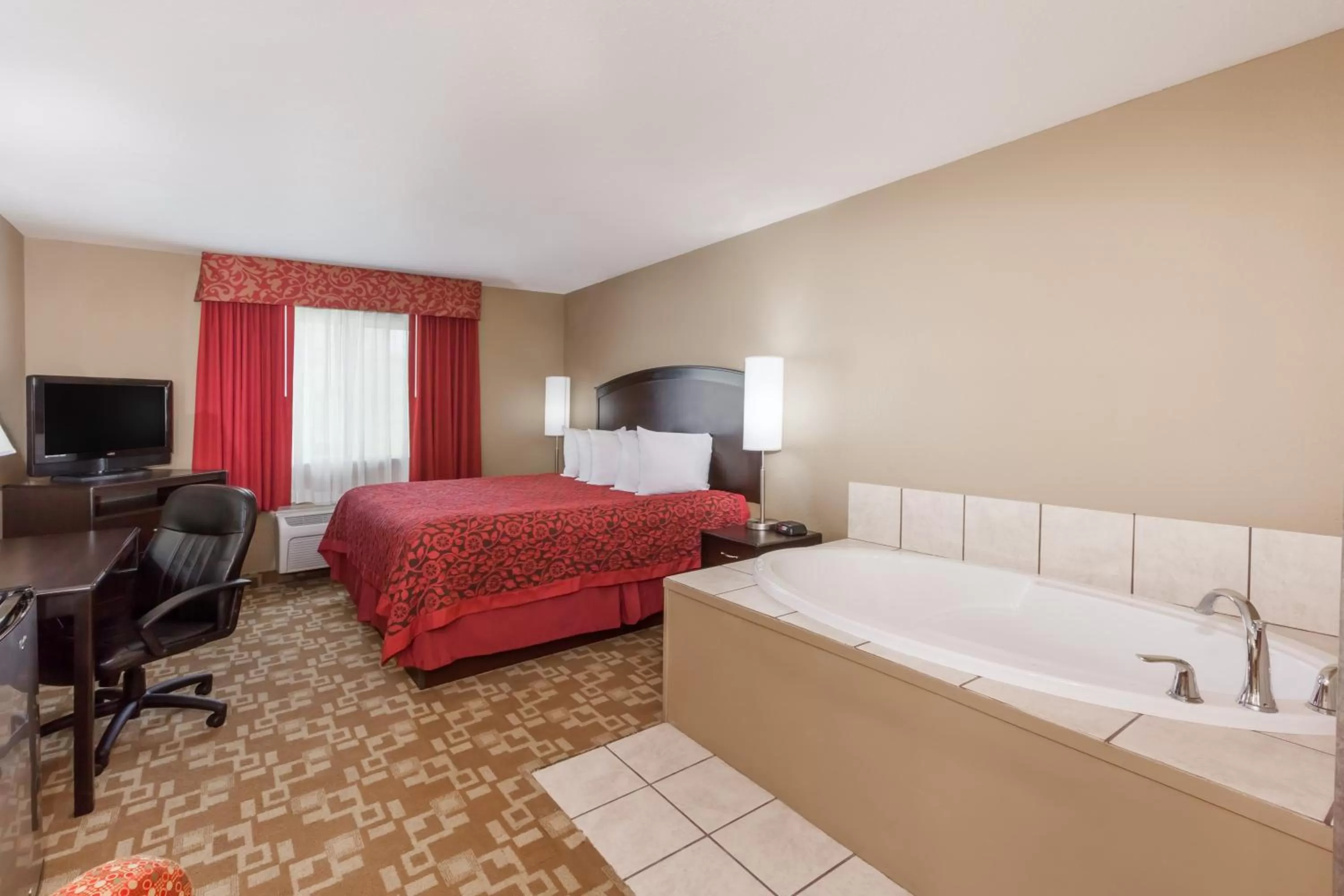 Bedroom, Bed in Days Inn by Wyndham Central City