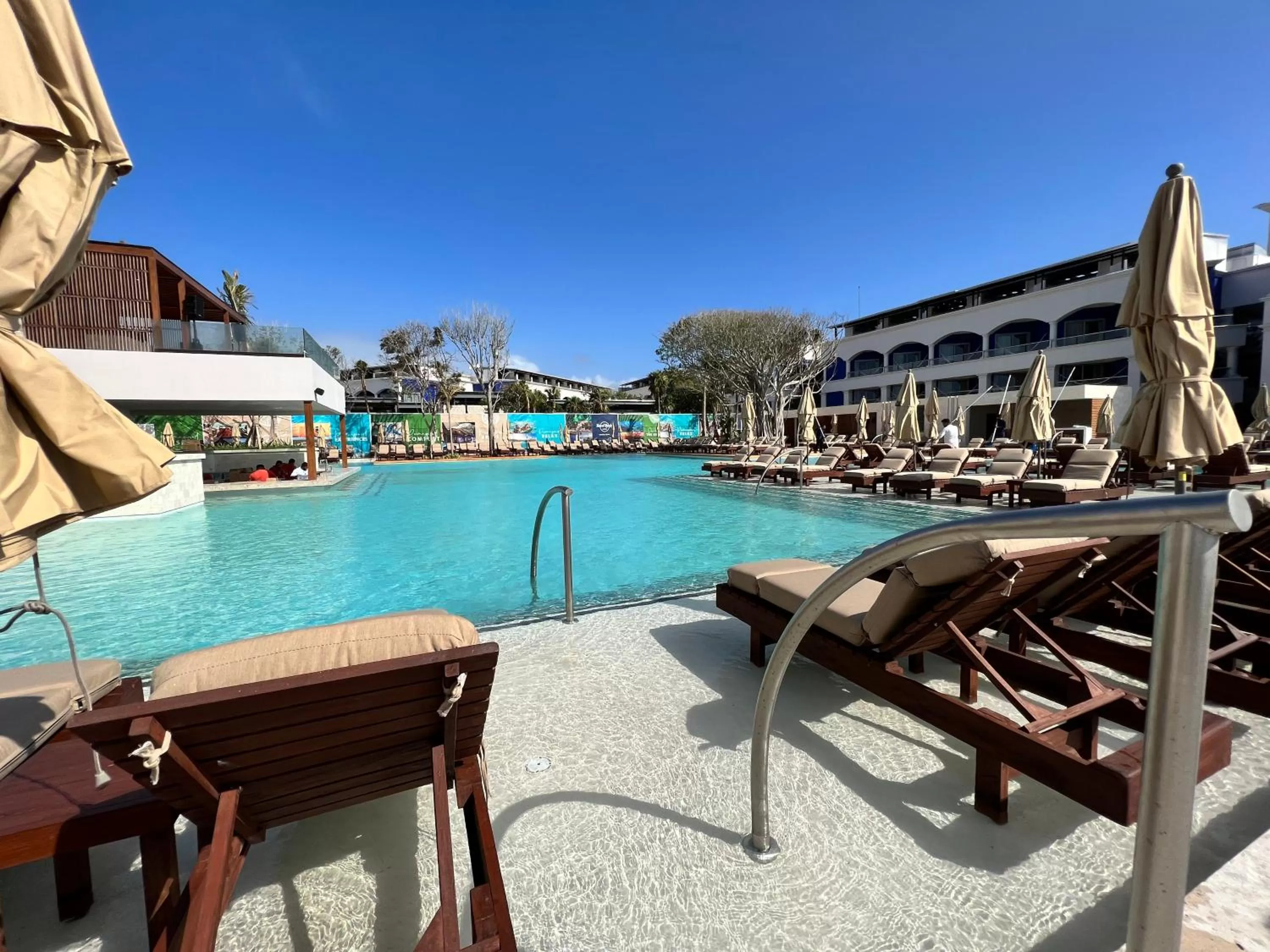 Swimming pool in Hard Rock Hotel Riviera Maya - Heaven Adults Only - All Inclusive