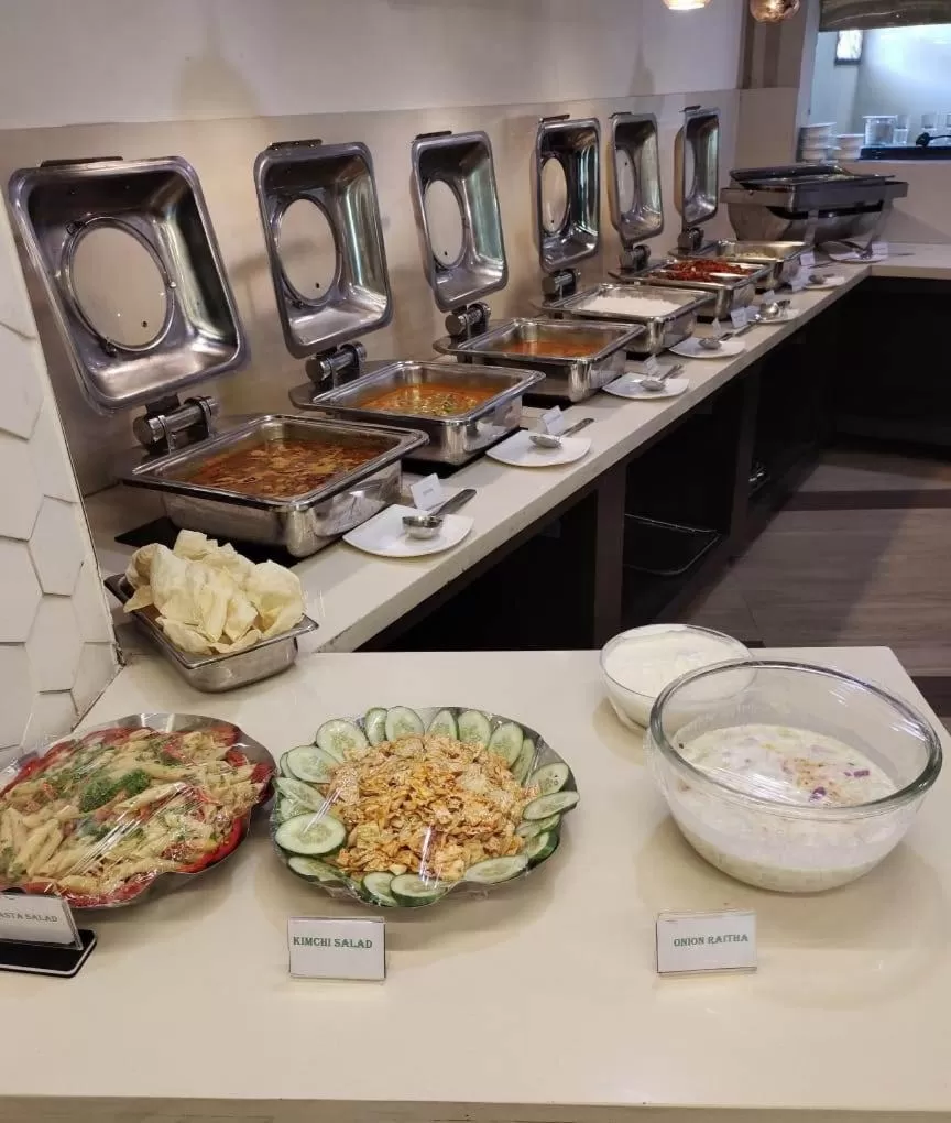 Restaurant/places to eat in Klase Hotels