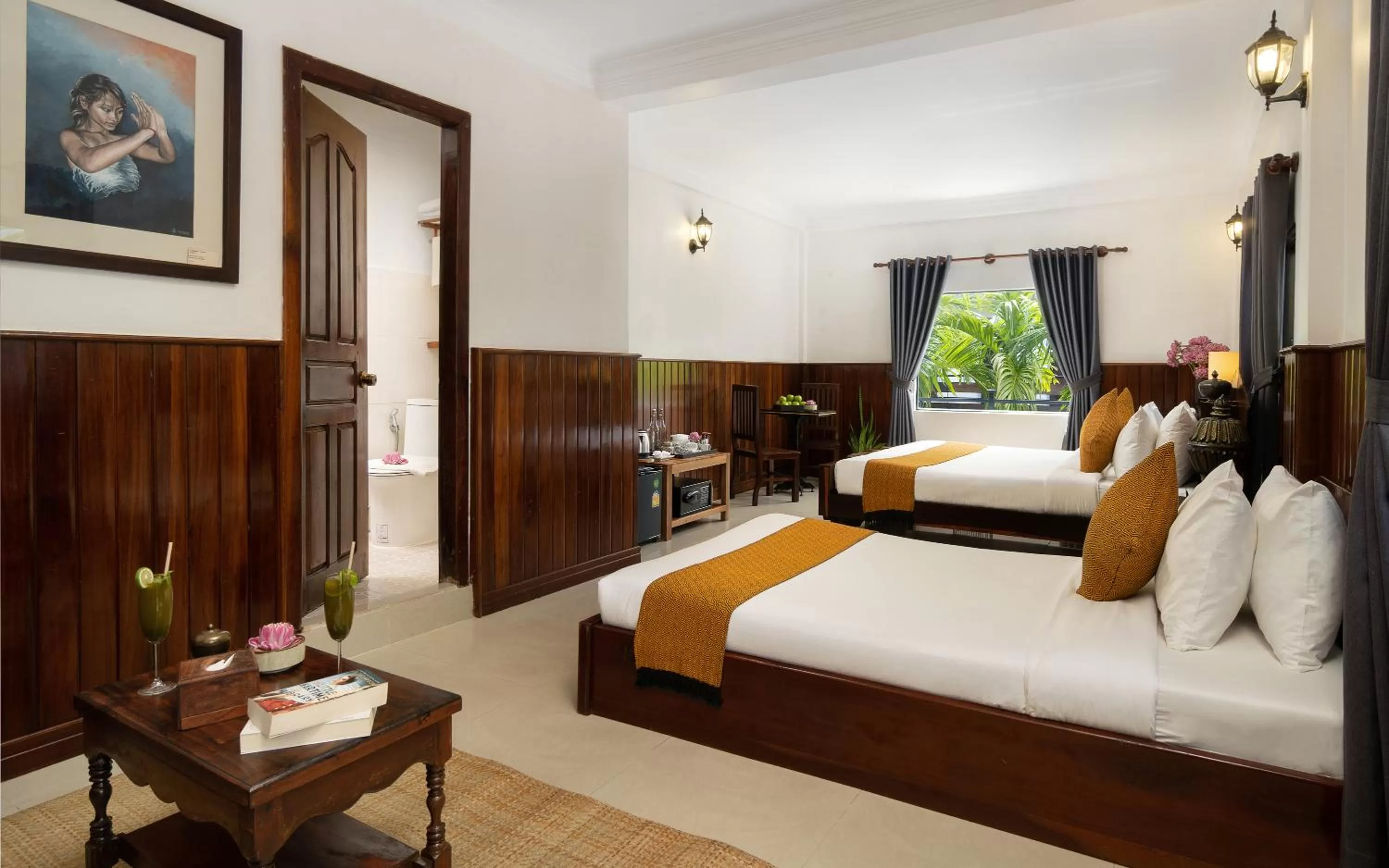 Bedroom, Bed in The Urban