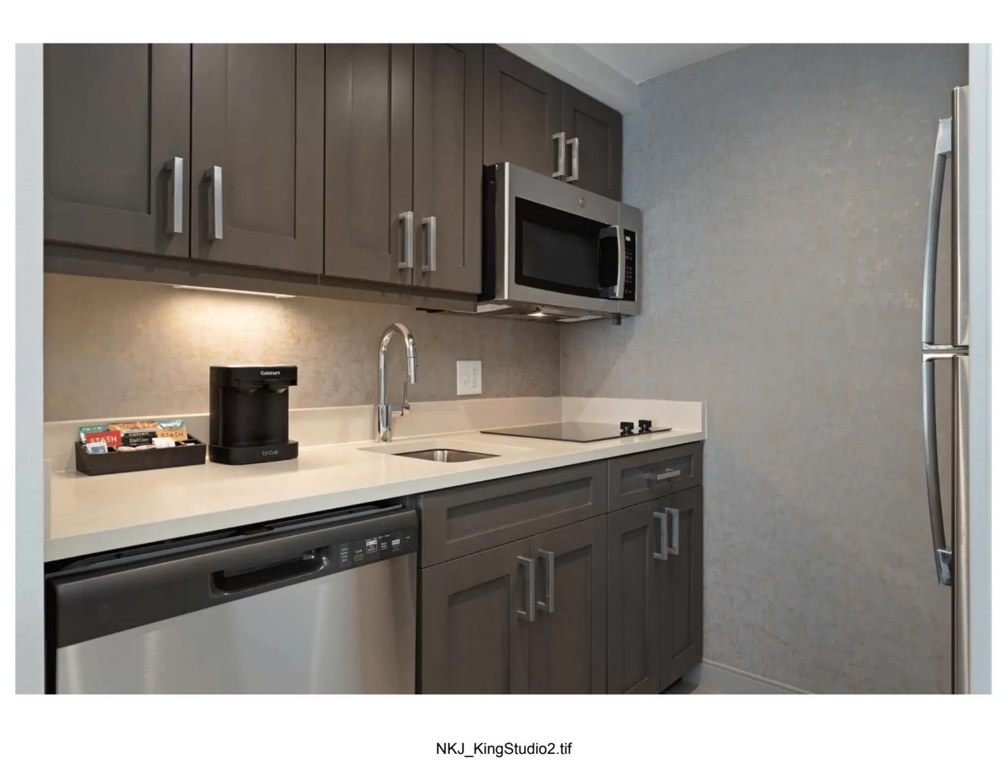 Kitchen or kitchenette in Homewood Suites By Hilton Panama City Beach, Fl