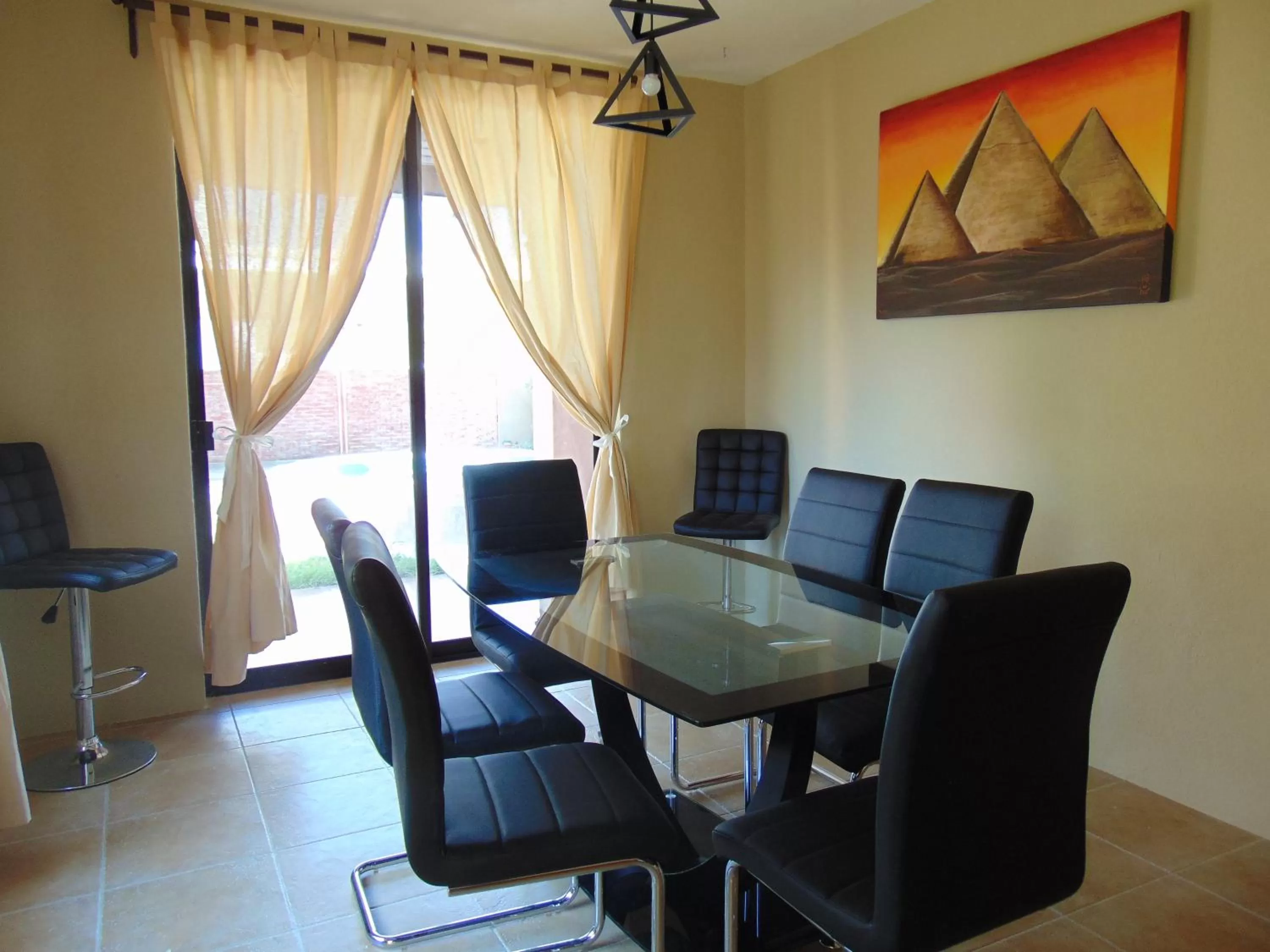 Dining Area in Hotel Feregrino