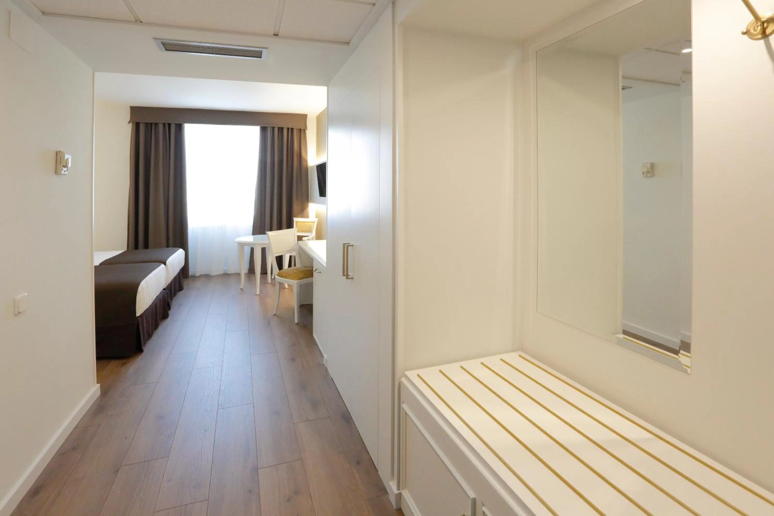 Bedroom, Bed in Sercotel Alfonso XIII