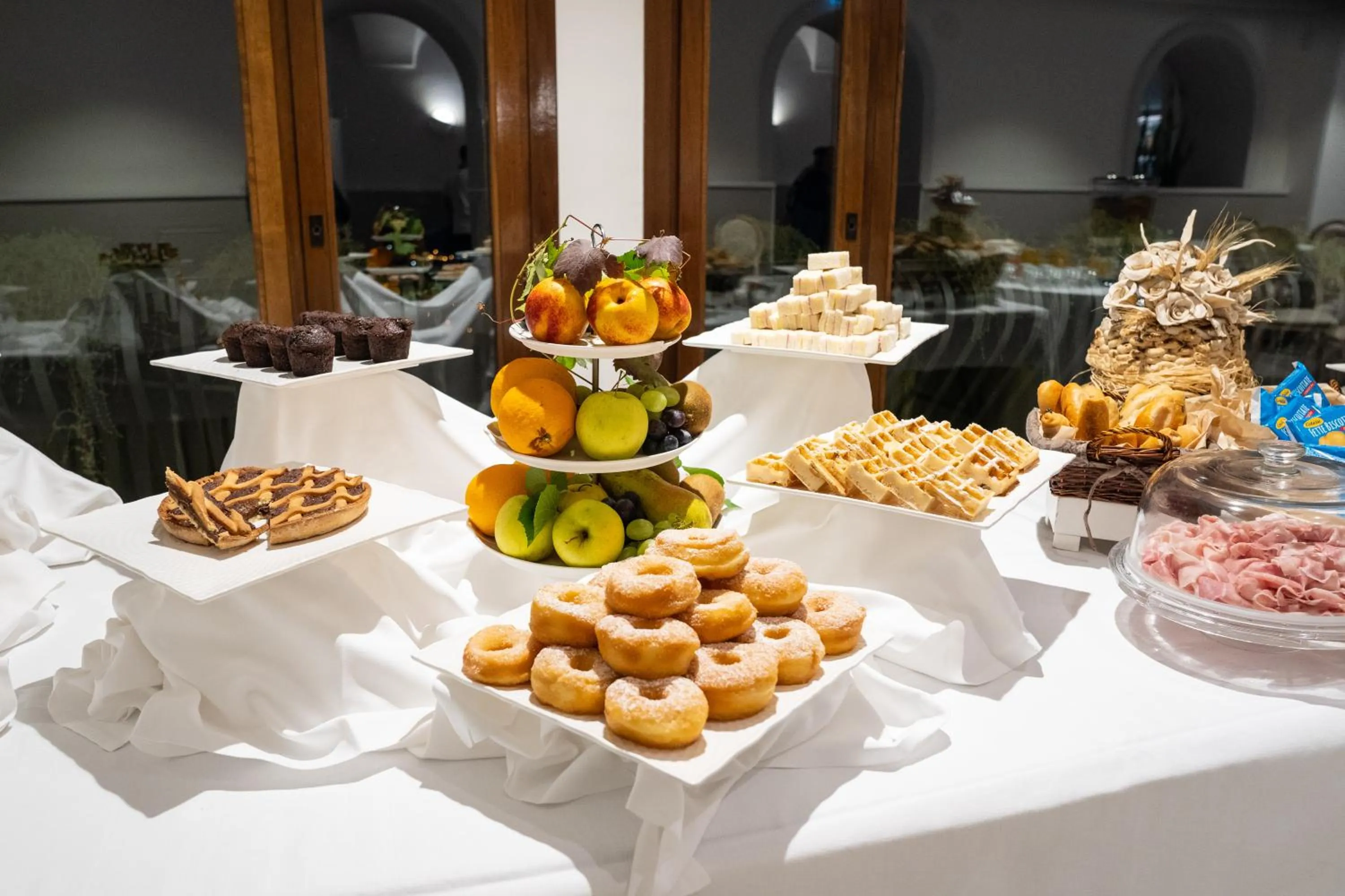 Buffet breakfast in San Lorenzo - Boutique Hotel & SPA