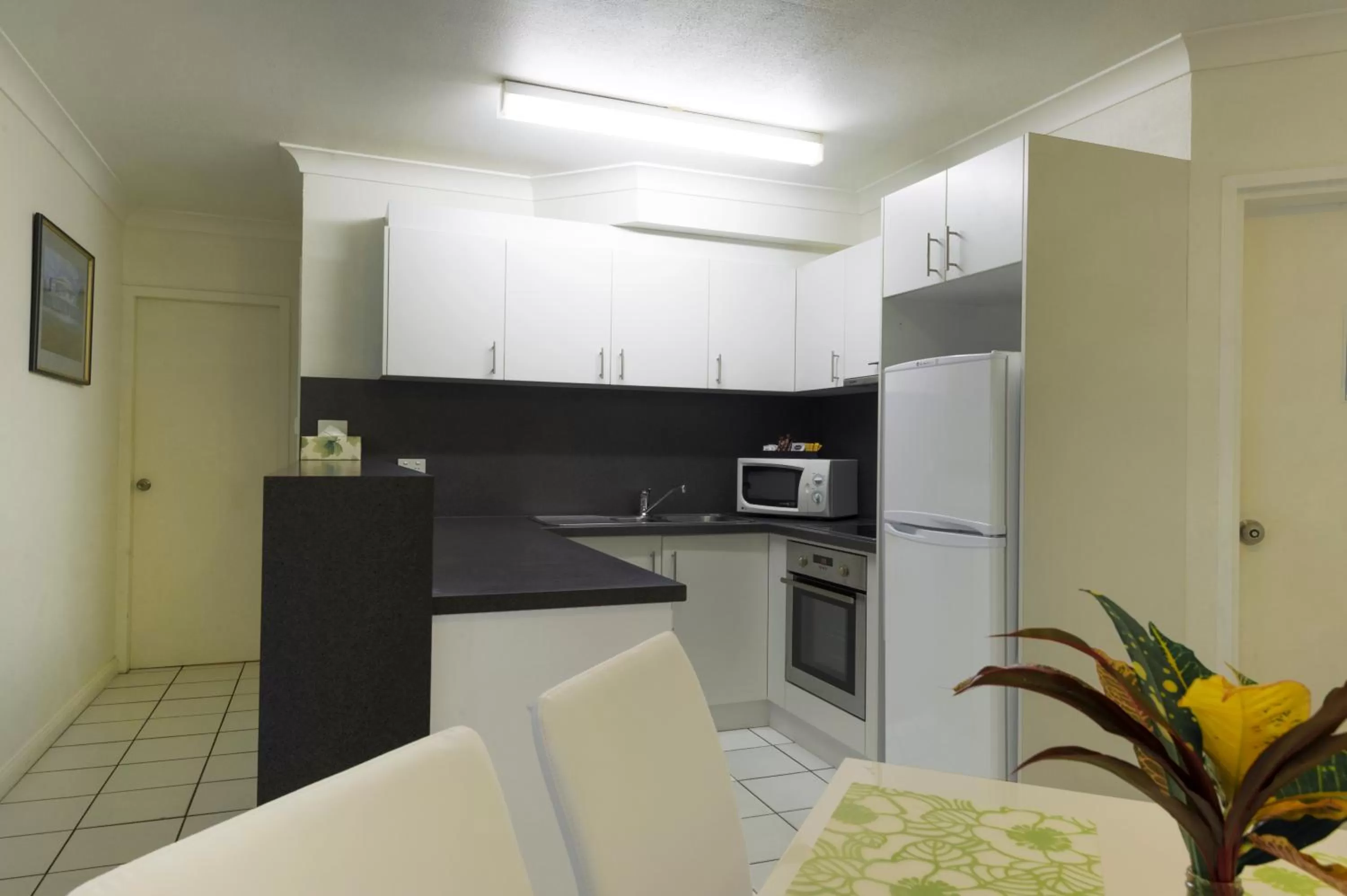 Kitchen or kitchenette in Garrick House