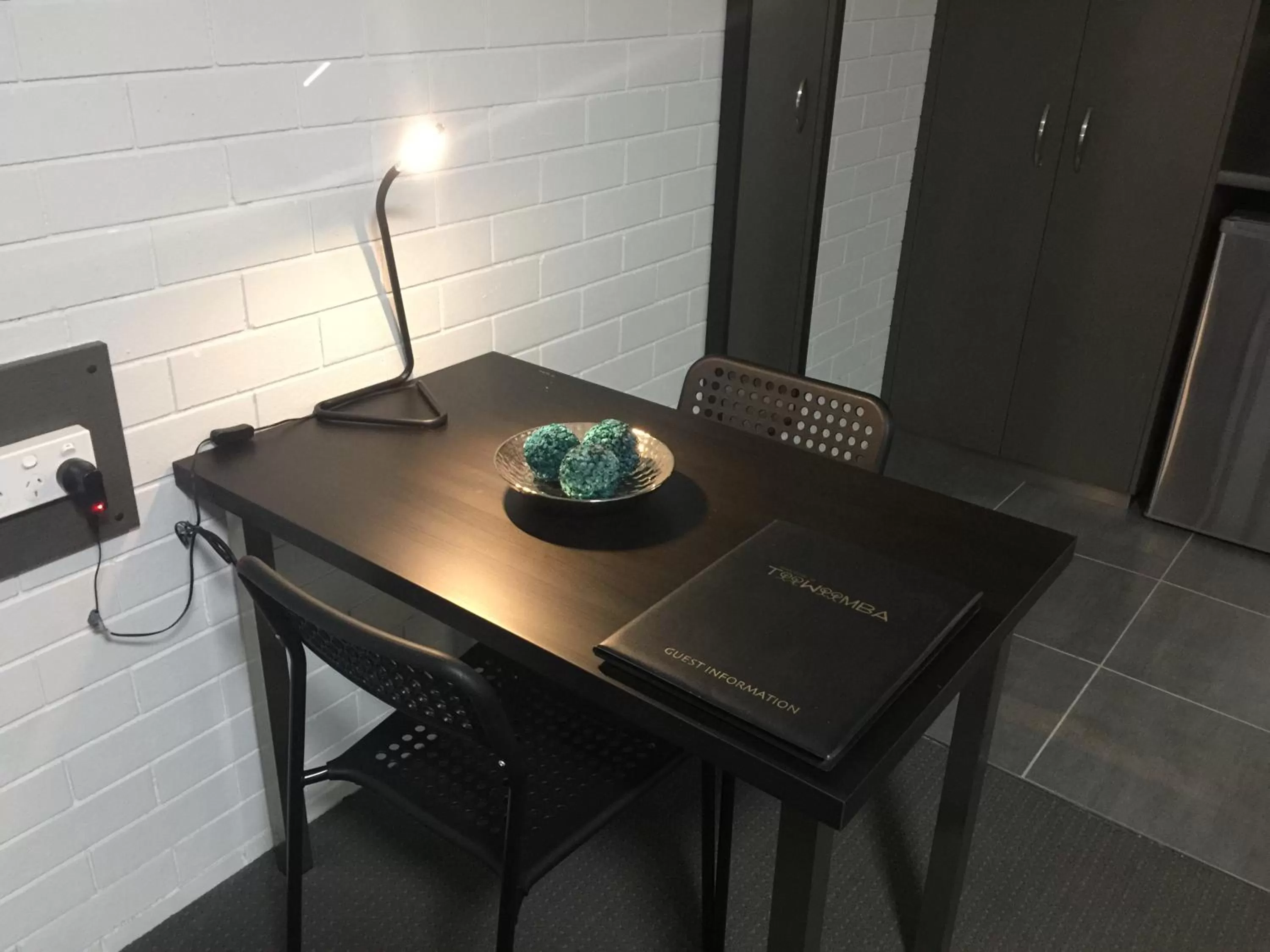 Seating area in Blue Violet Motor Inn