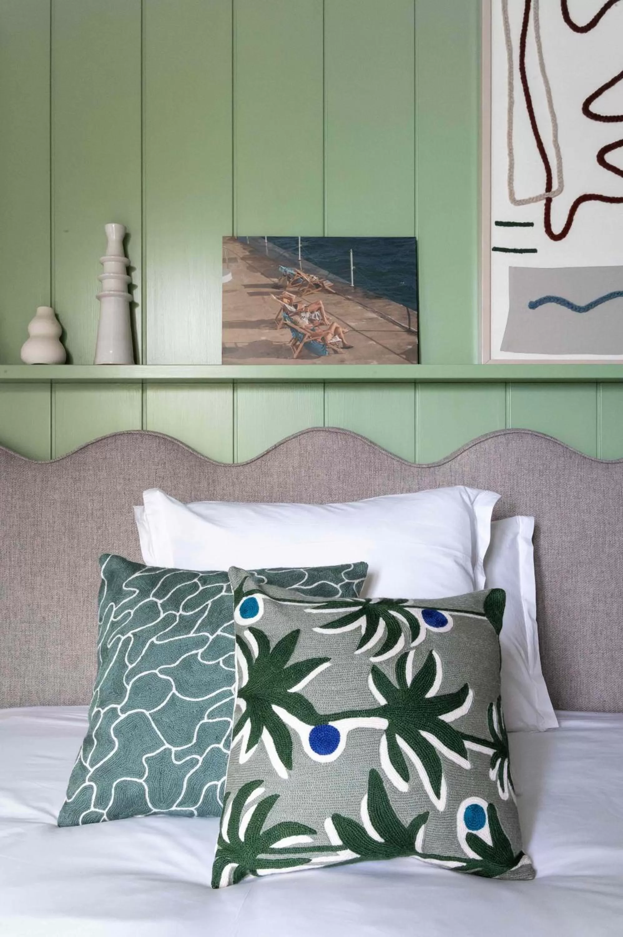 Bed in Hôtel de La Plage