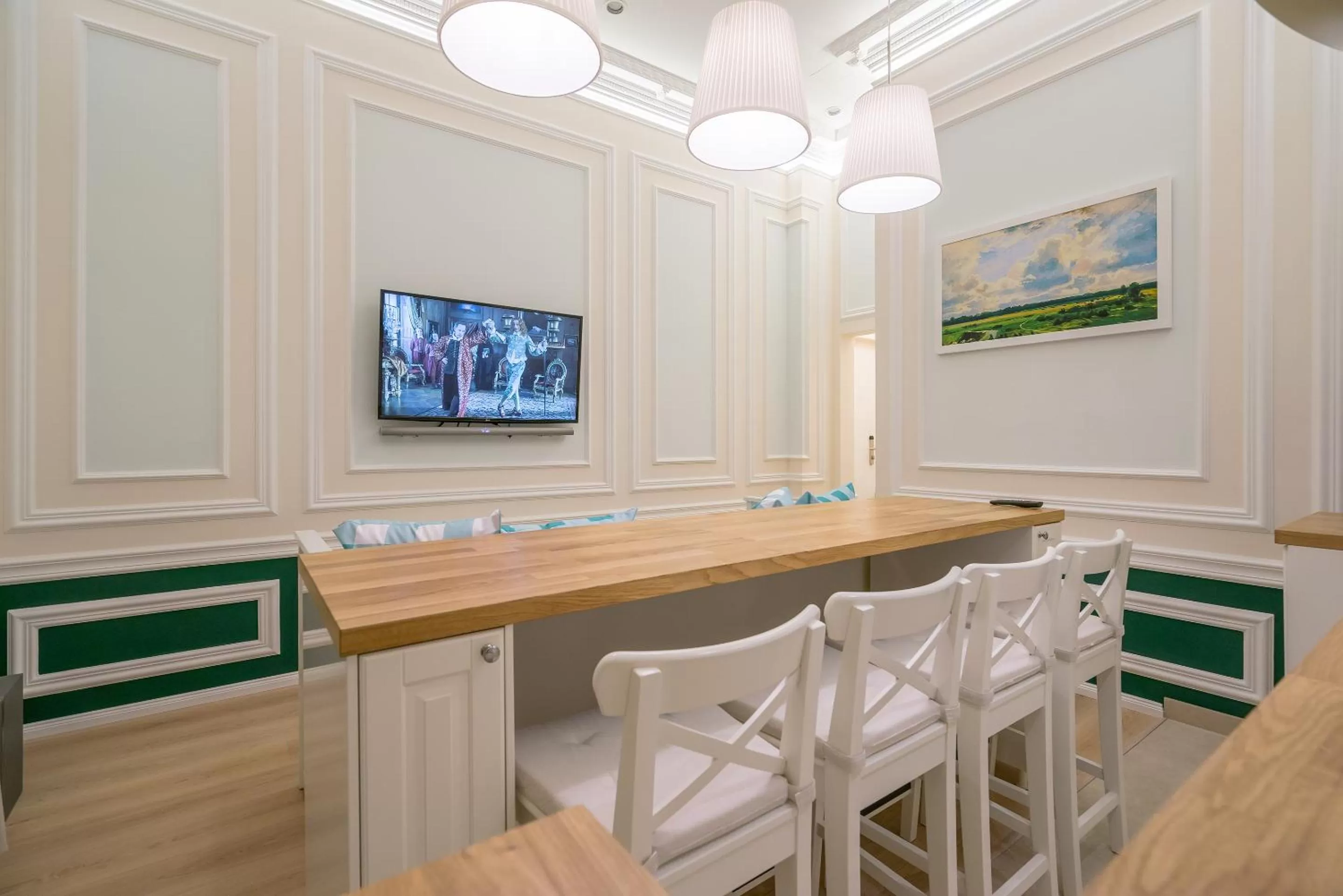 TV and multimedia in Revelton Suites Karlovy Vary