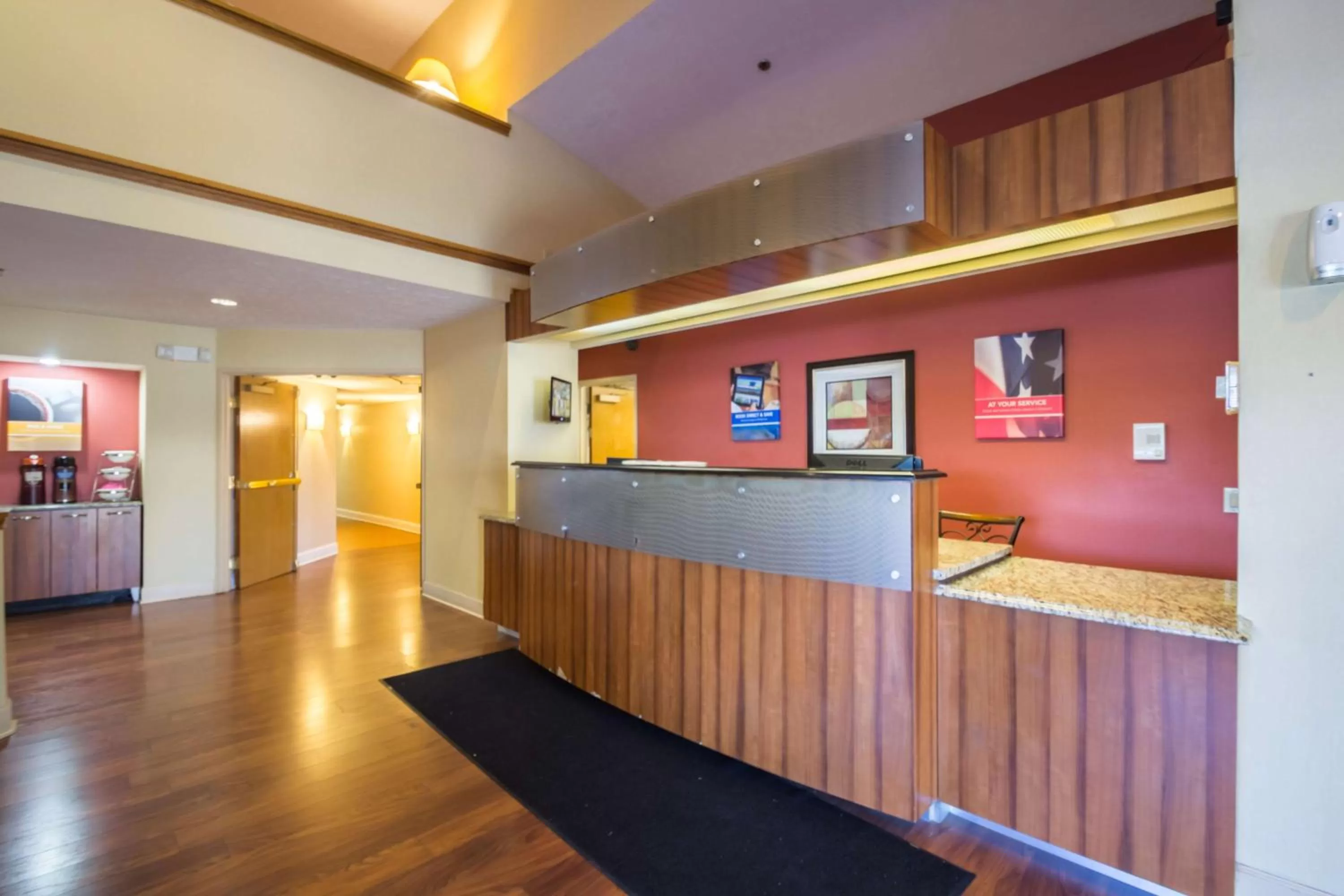 Lobby or reception in Motel 6-Indianapolis, IN - Airport