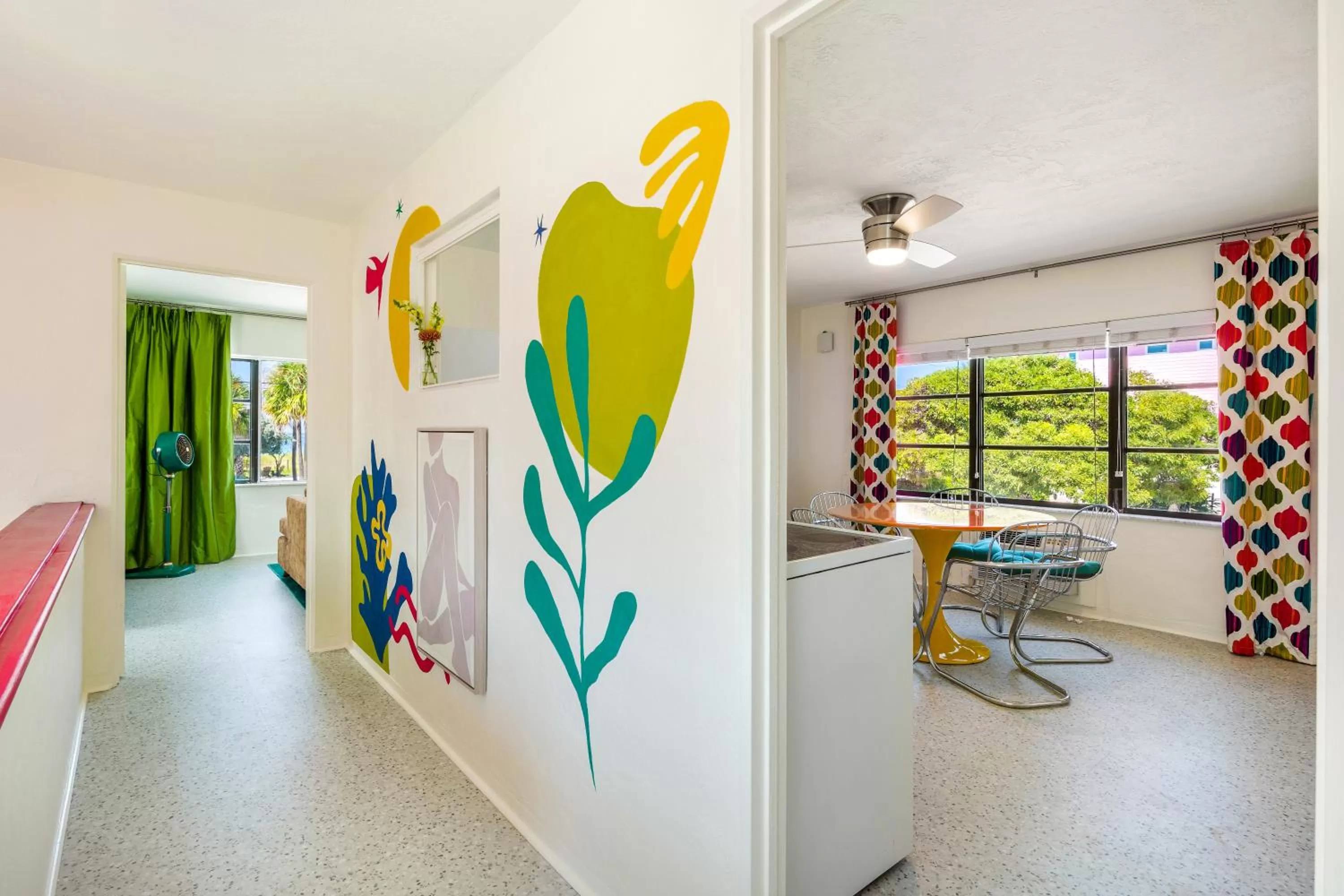 Living room in Sunset Inn and Cottages