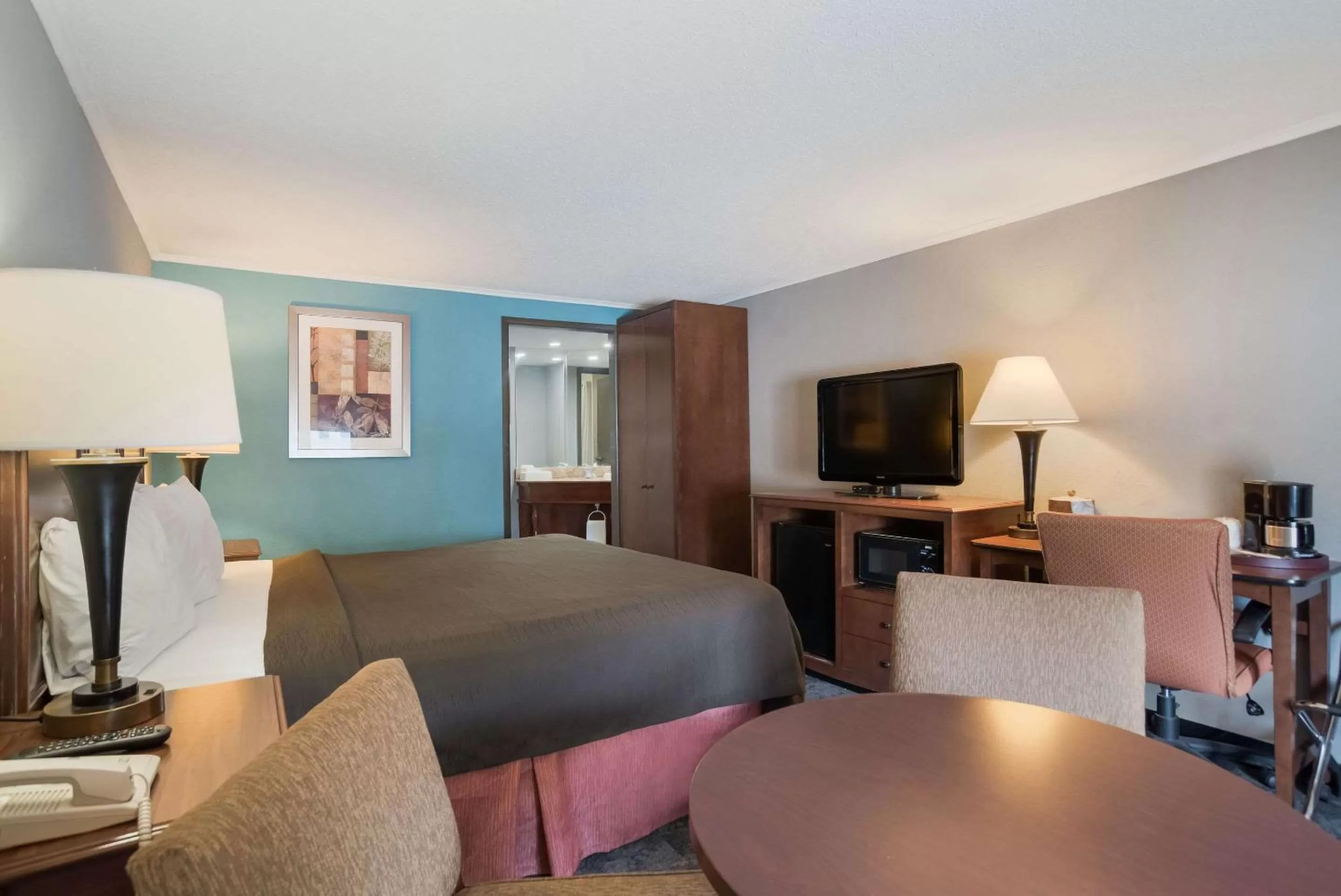 Bedroom in Rodeway Inn Carlisle North