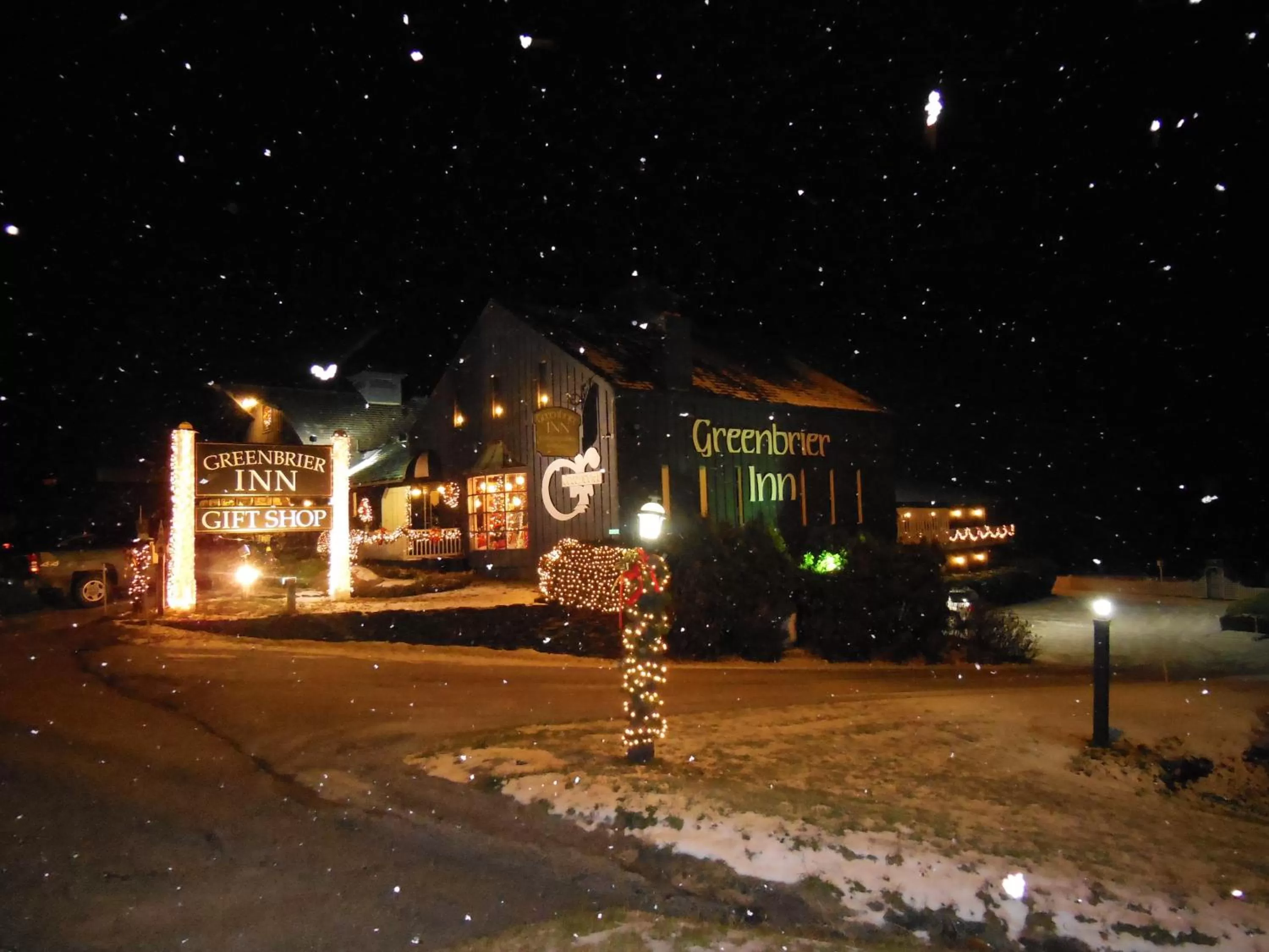Facade/entrance in Greenbrier Inn Killington