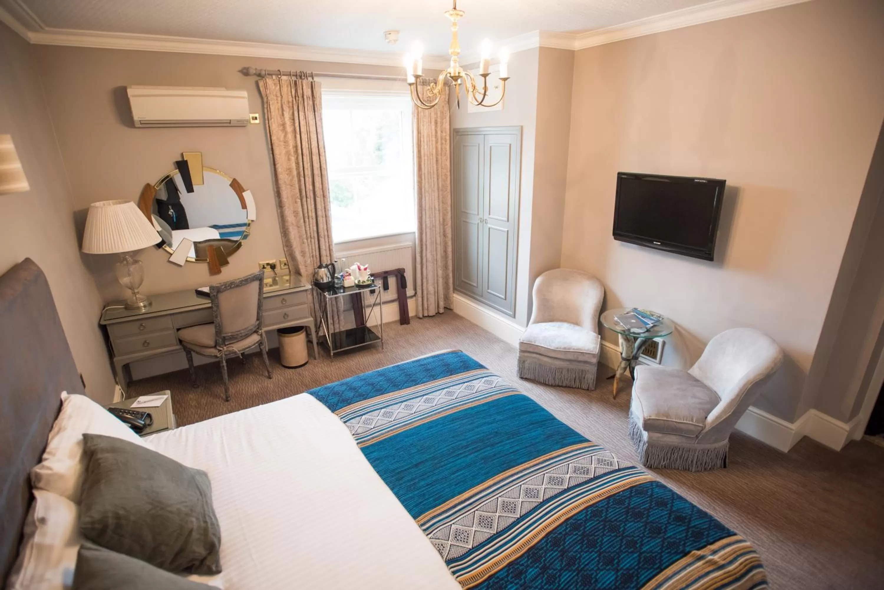 Photo of the whole room, Bed in The Spa Hotel