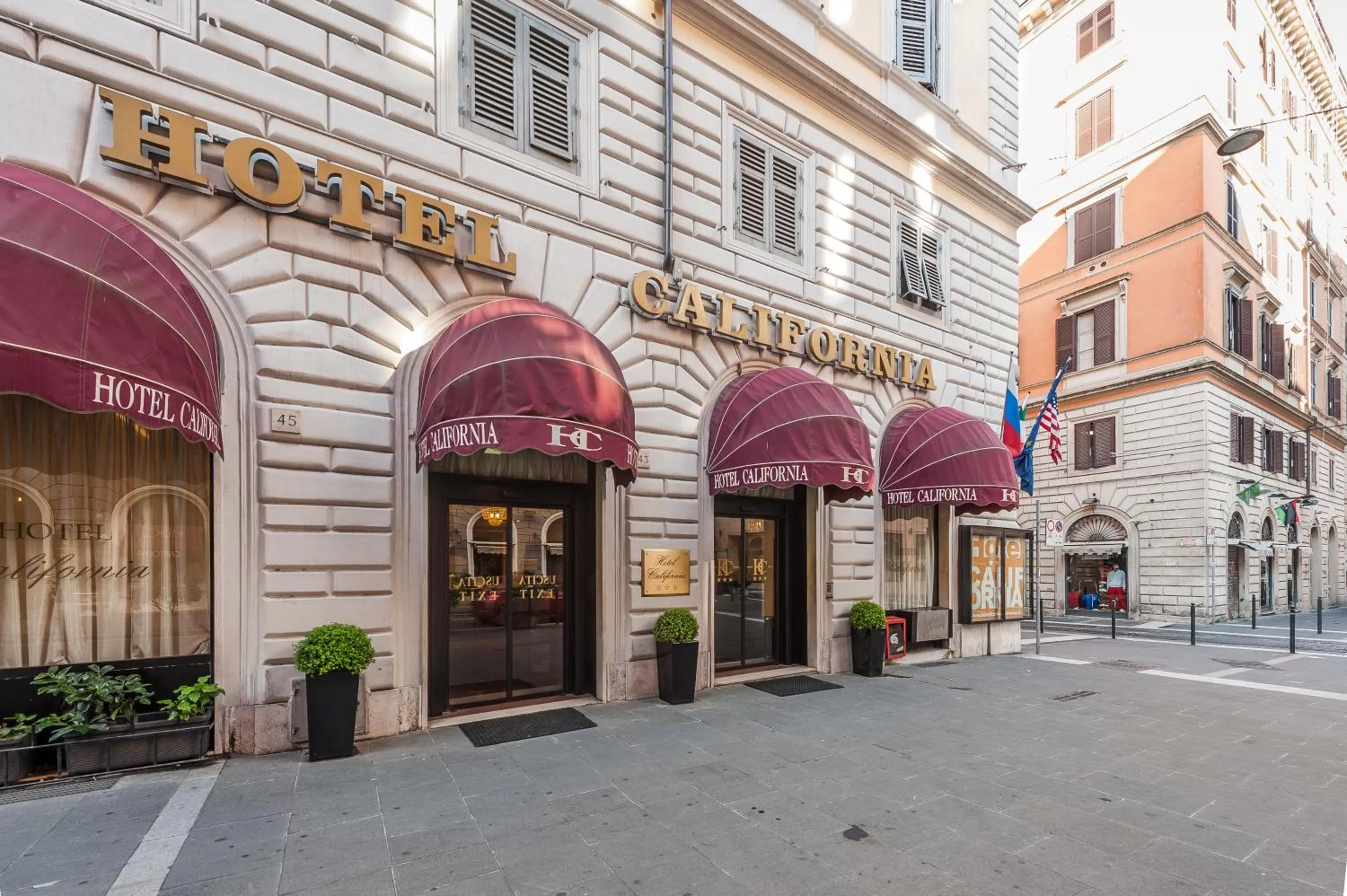 Facade/entrance in Hotel California