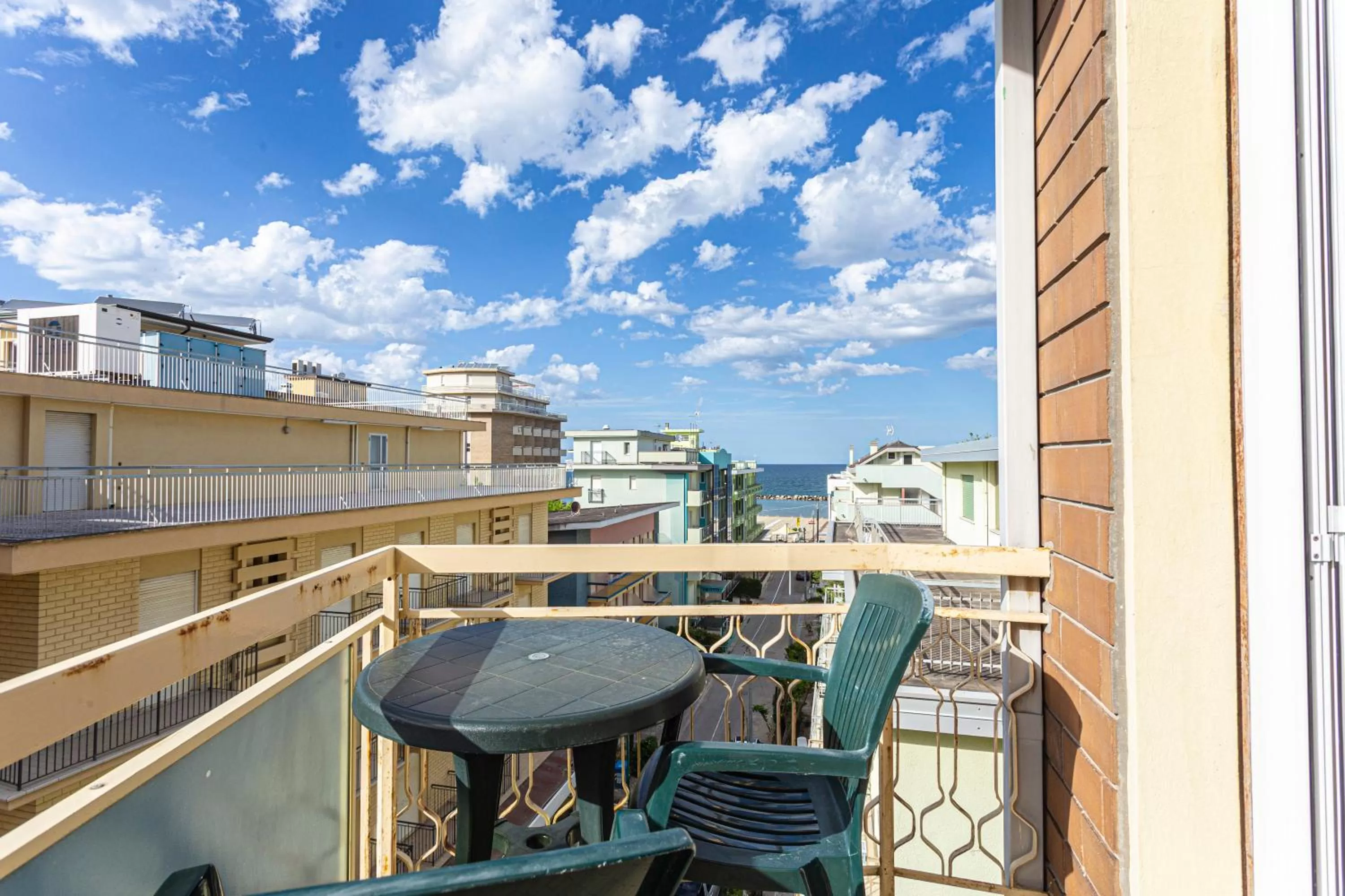 Sea view in Residence & Suites