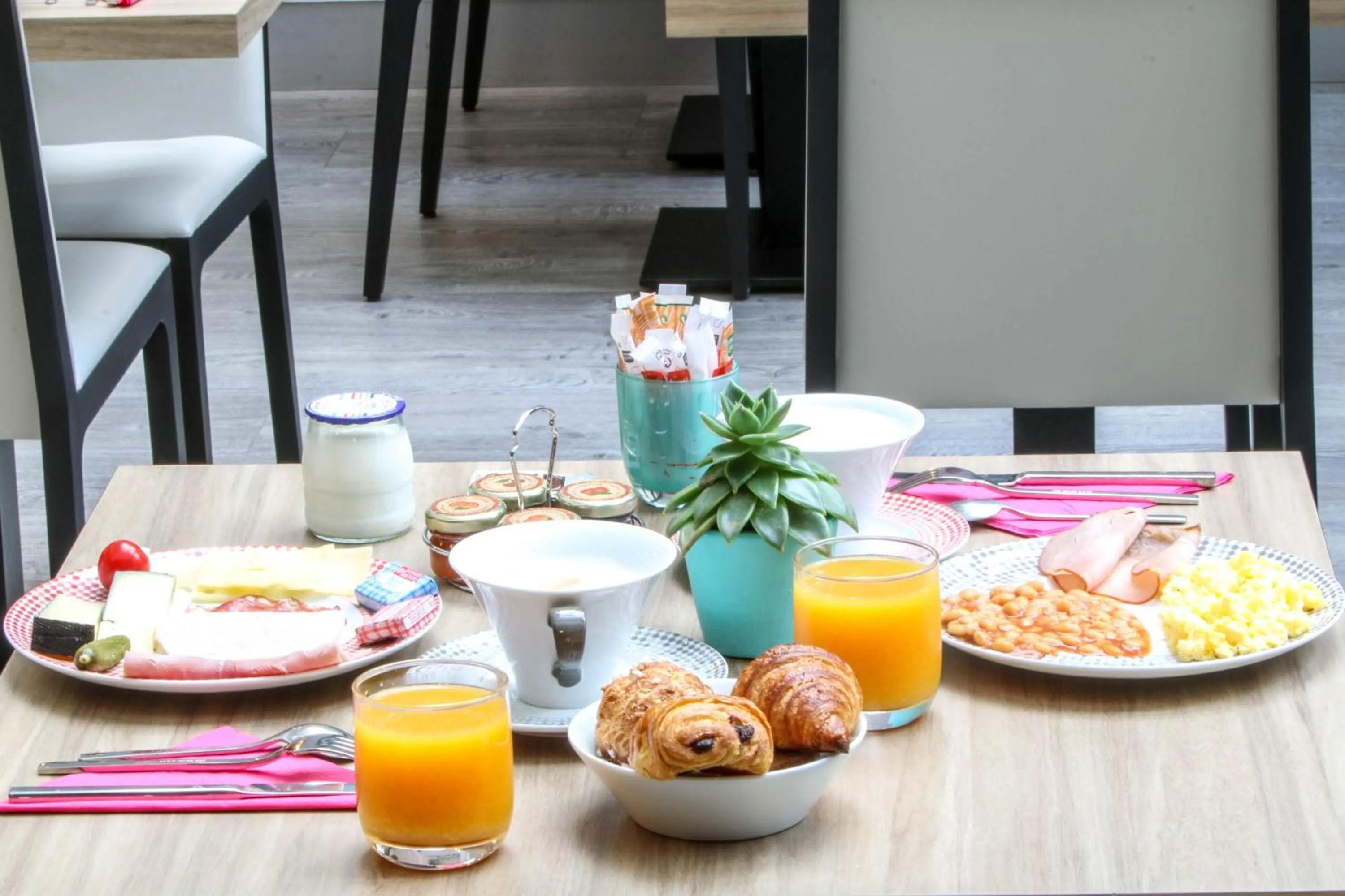 Breakfast in Hôtel Vic Eiffel