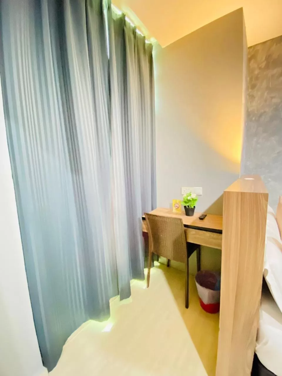 Bedroom in DJ Citi Point Hotel