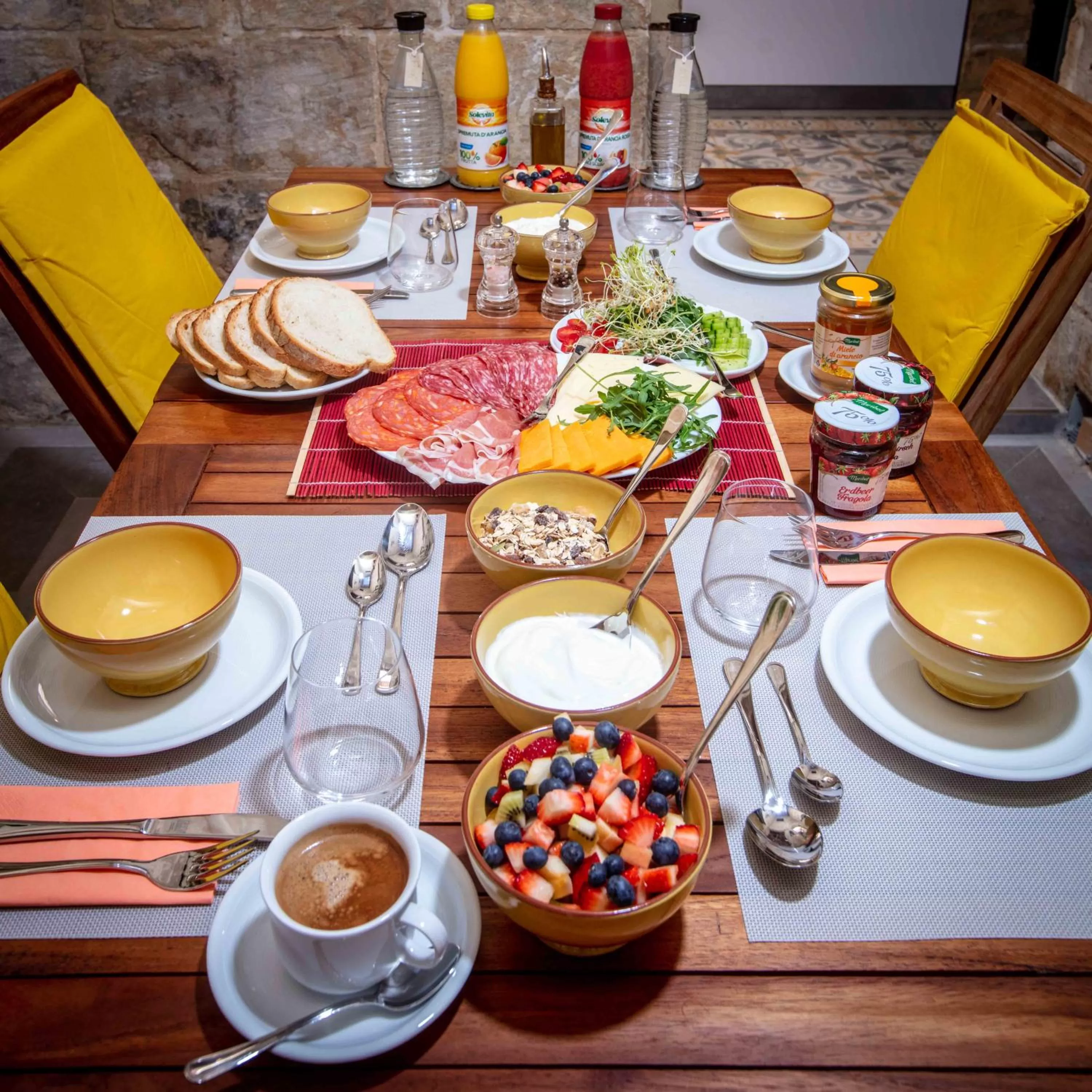 Continental breakfast in The 3Cities Auberge