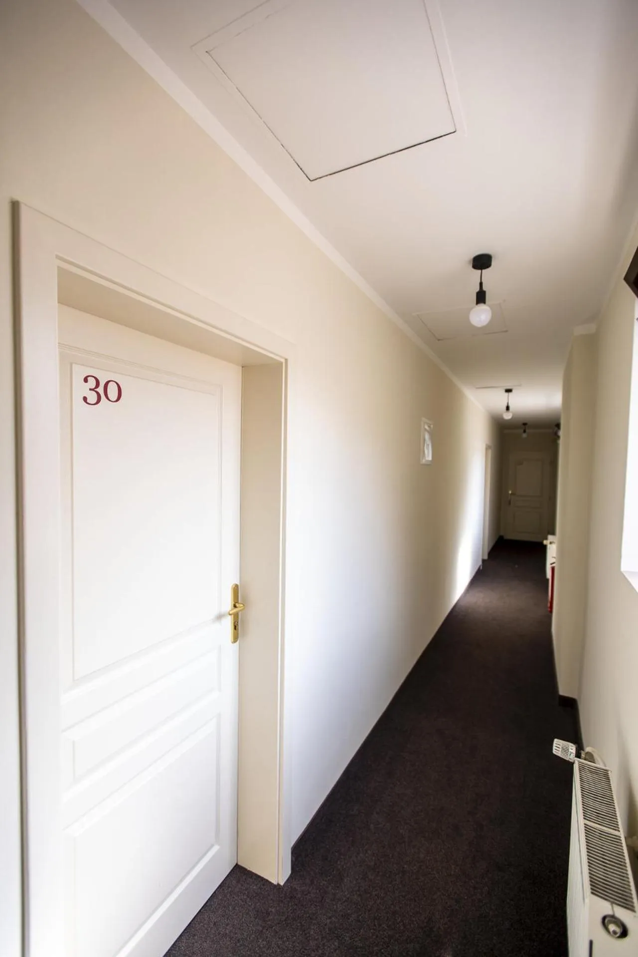 Area and facilities in Sir Toby's Midtown