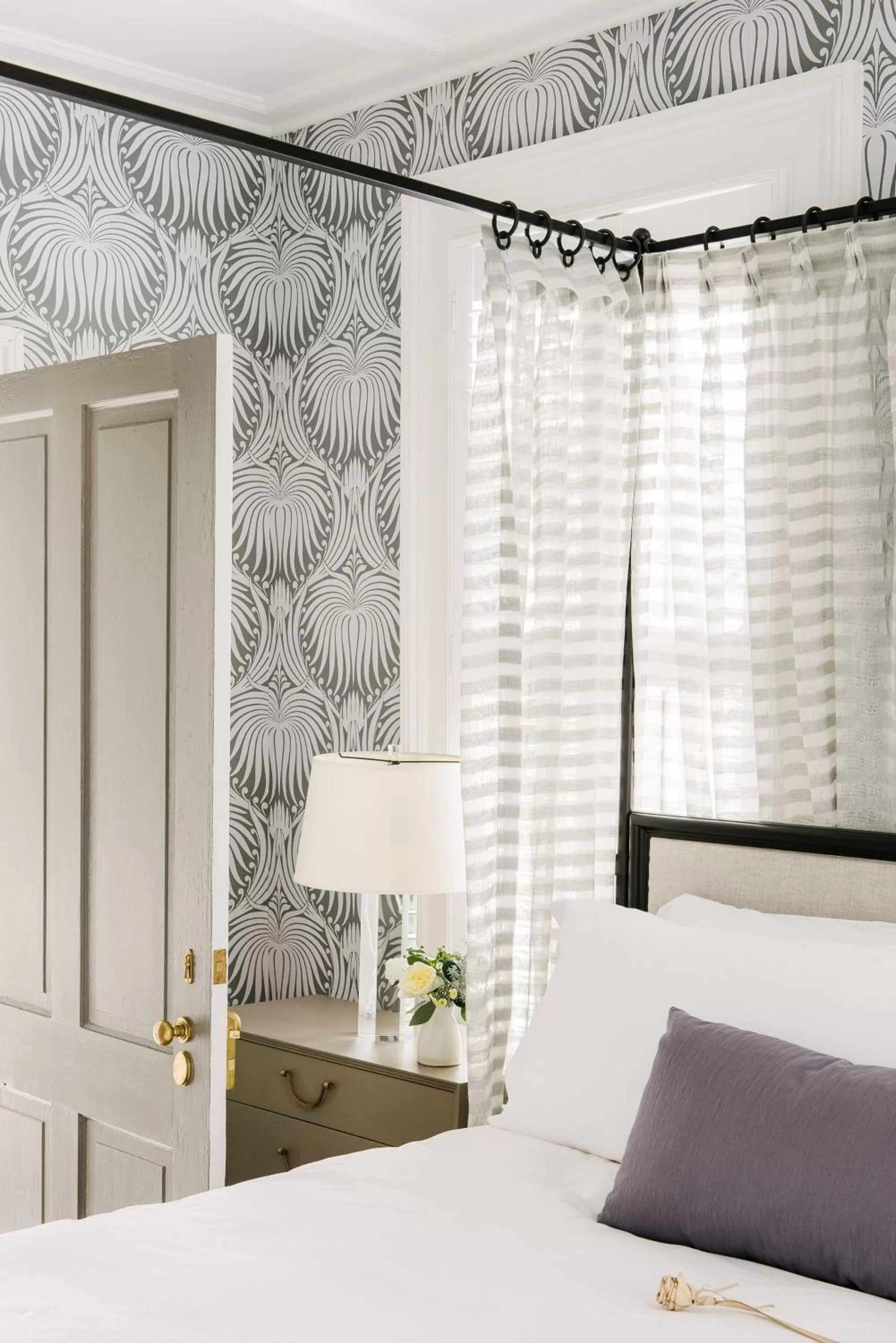 Bedroom, Bed in 86 Cannon Charleston - Adults Only